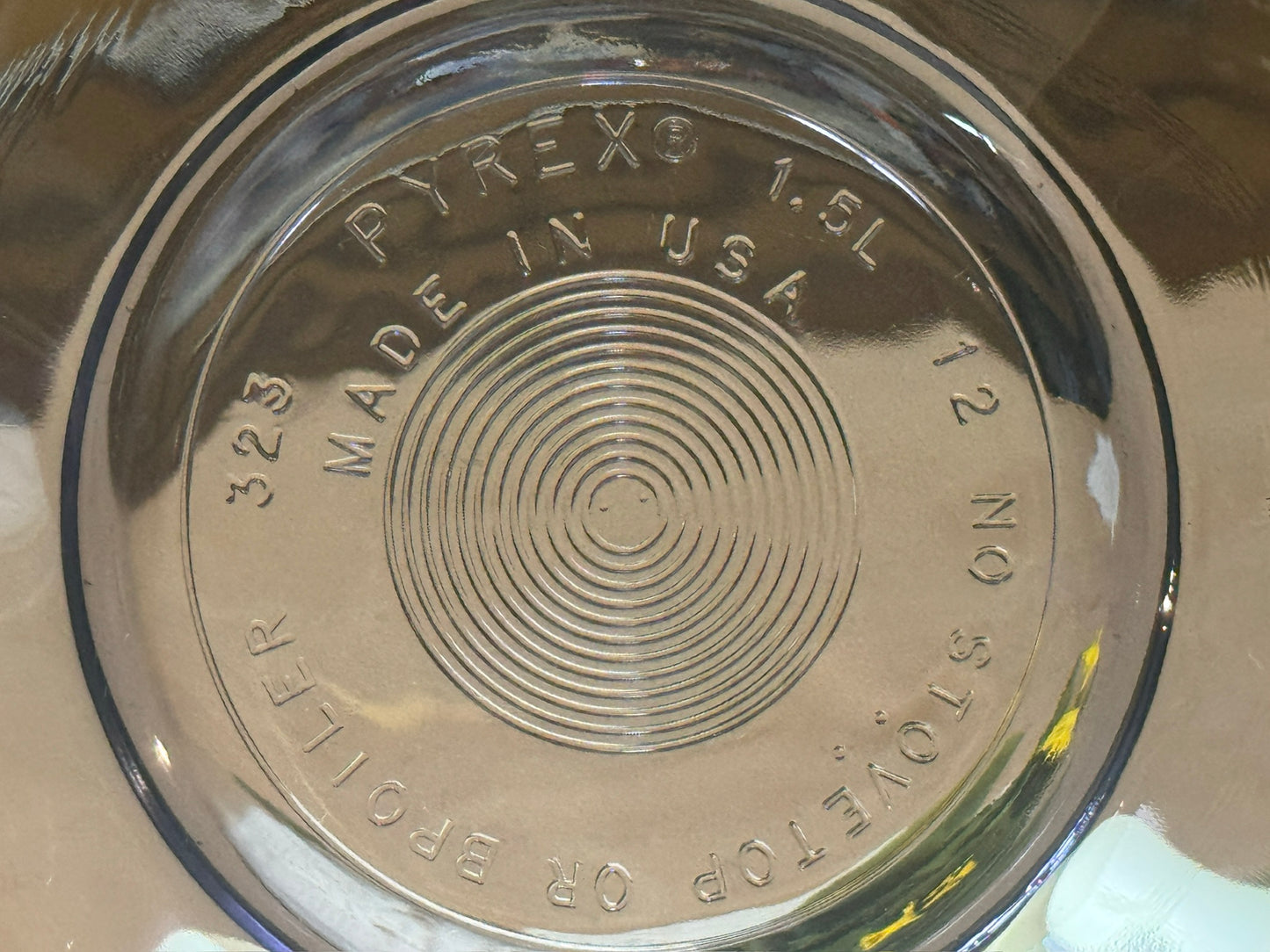 PYREX 232 1.5L Amethyst Mixing Bowl