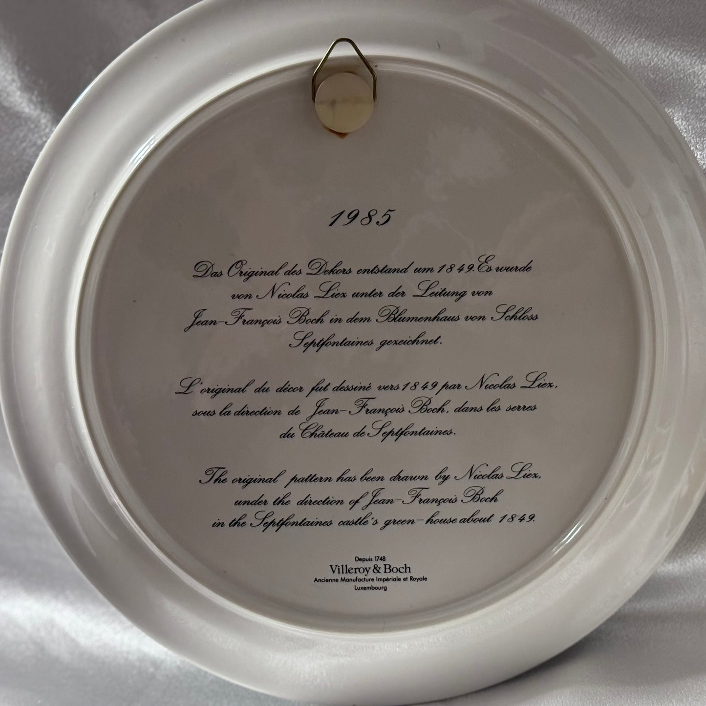 Villeroy & Boch Nicolas Liex 'Camellia Rubra' 1985 Wall Plate