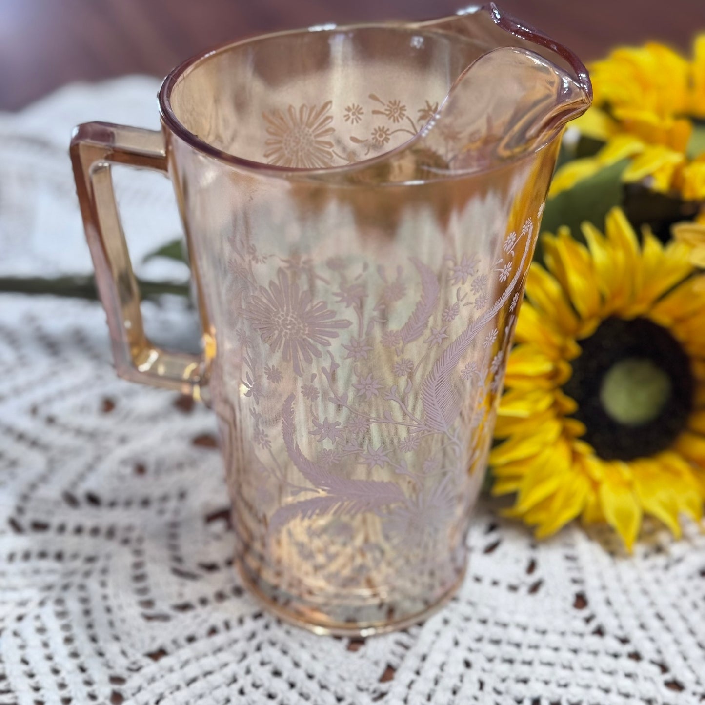 Jeannette Glass Marigold Peach Lustre Pitcher/Jug
