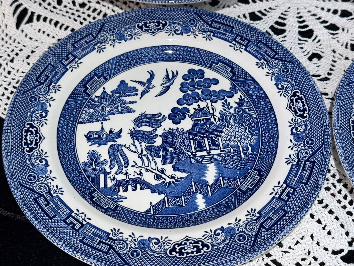 Blue 'Willow' Dinner Plates