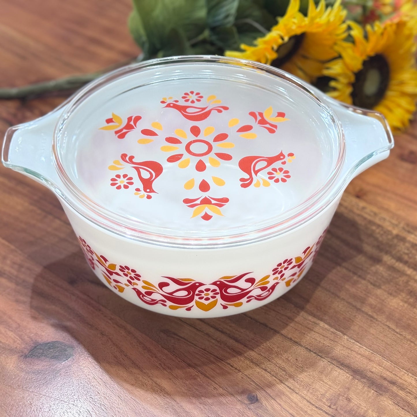 PYREX 'Friendship' 3 Piece Round Casserole With Lids