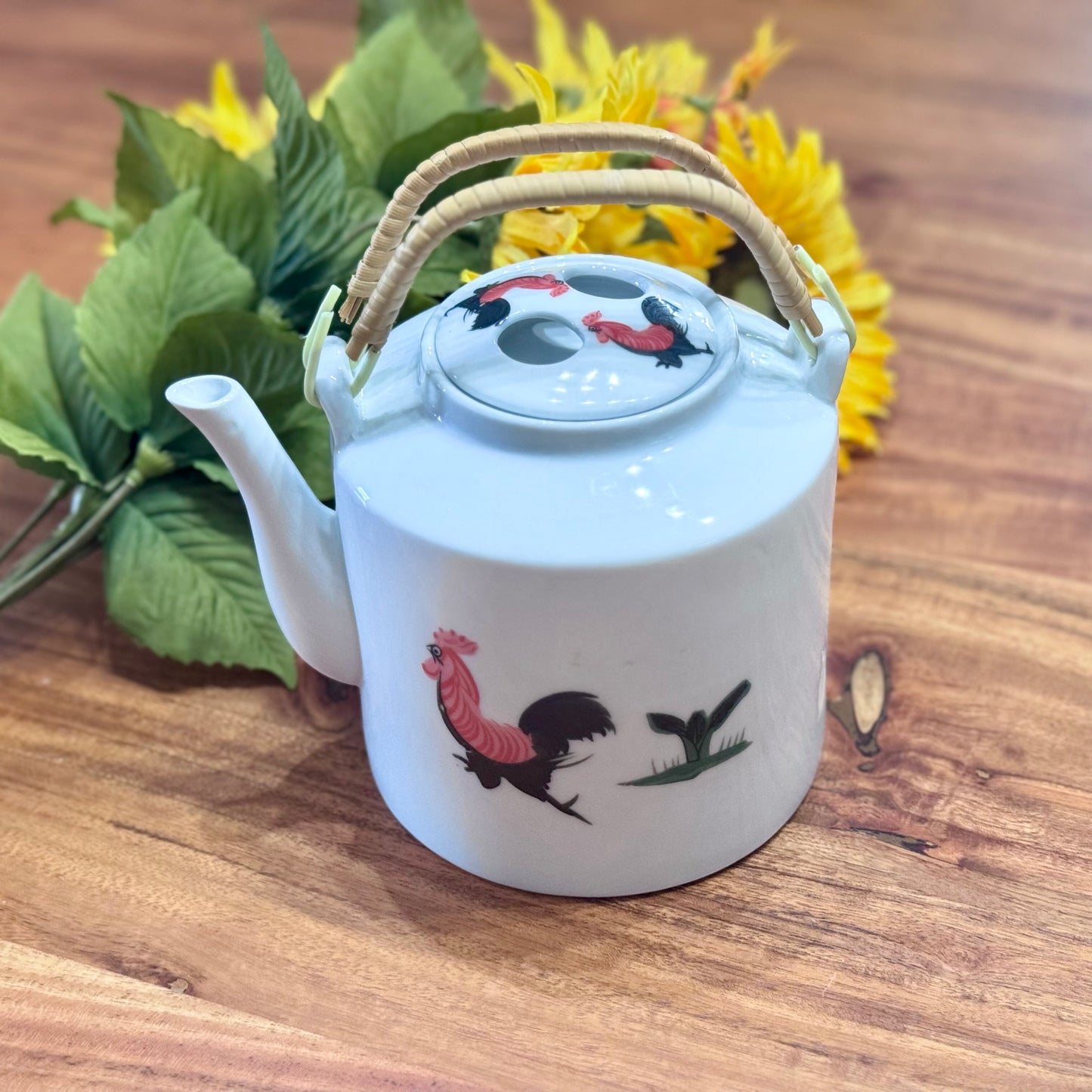 Tradition Chinese Rooster Design Teapot