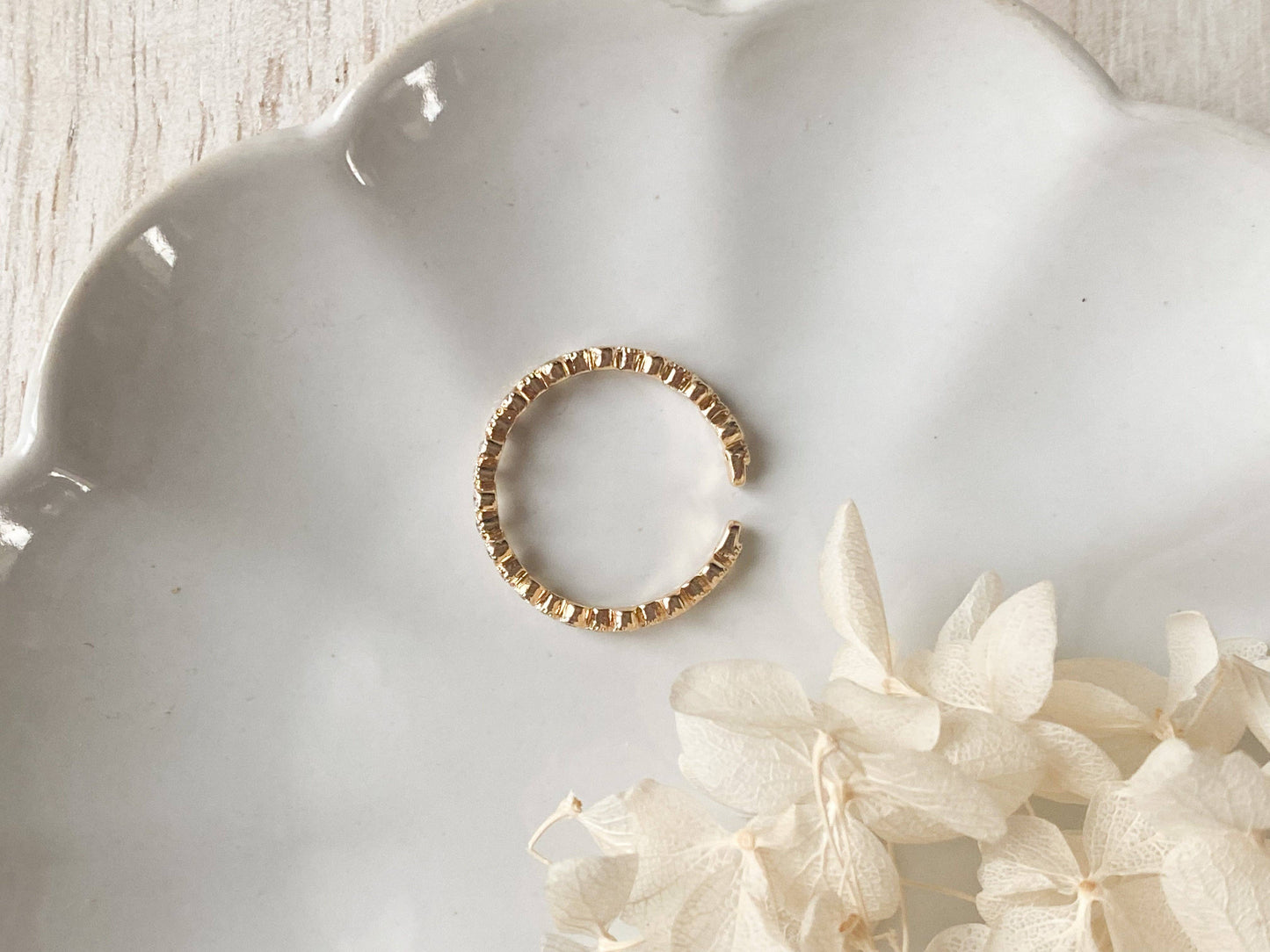 Vintage Scallop Ring: Silver