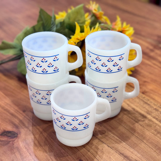 Termocrisa Stacking Milk Glass Mugs