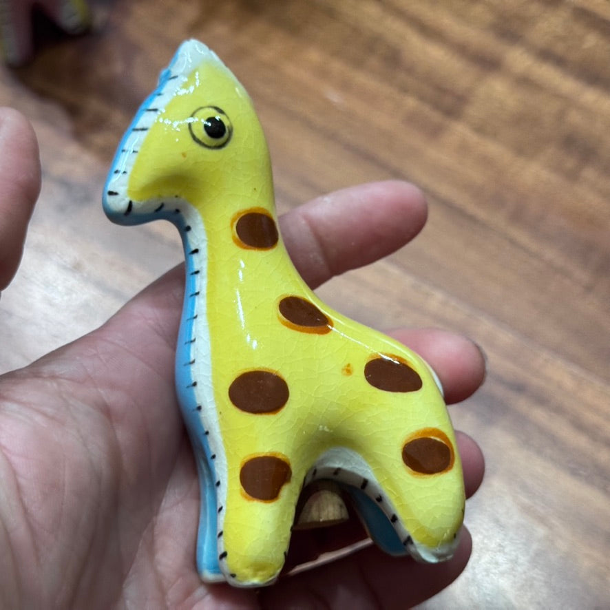 Vintage Stuffed Giraffe Ceramic Napco Made In Japan Shakers