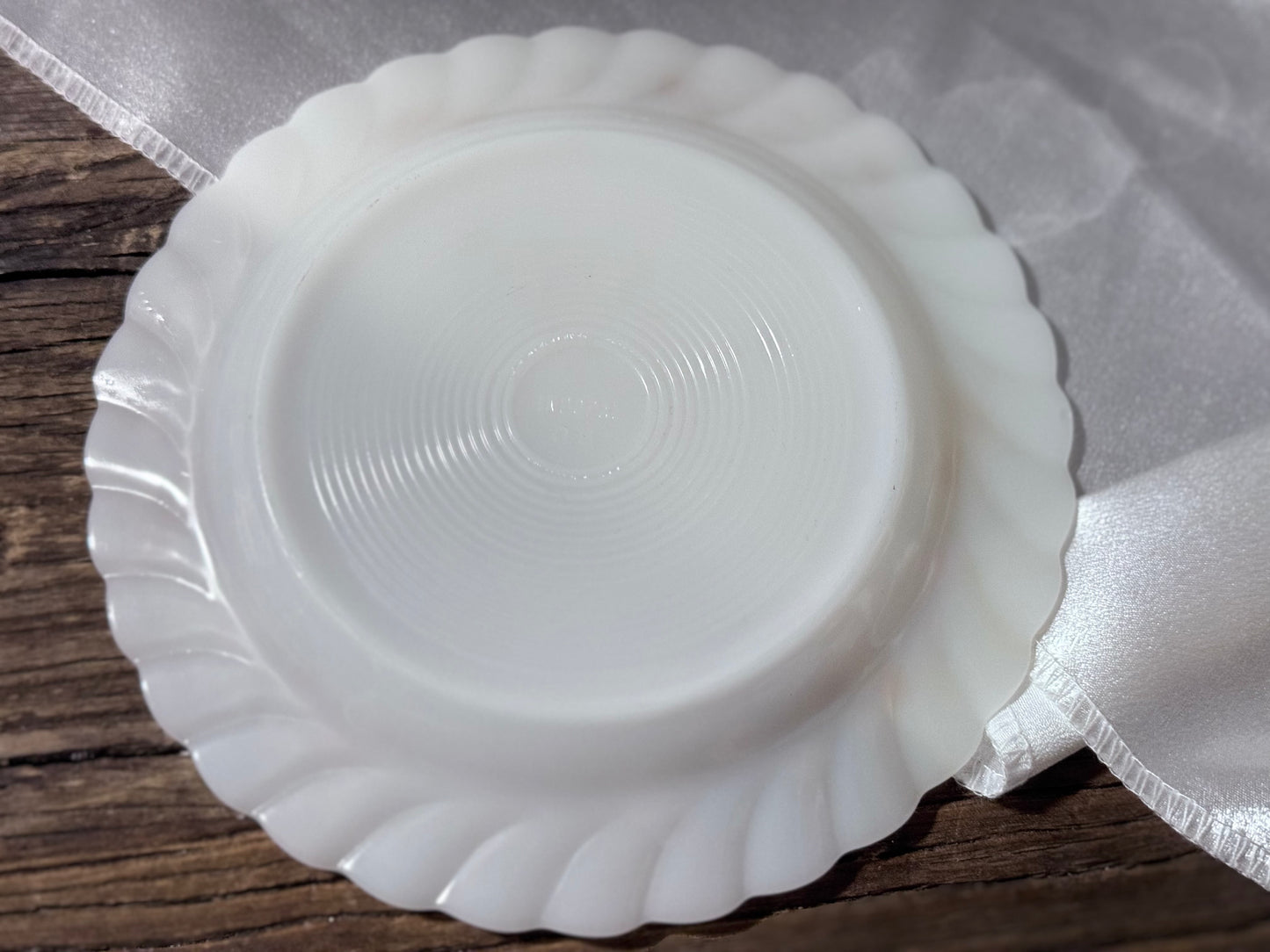 Indopal Milk Glass Dinner and Dessert Plates
