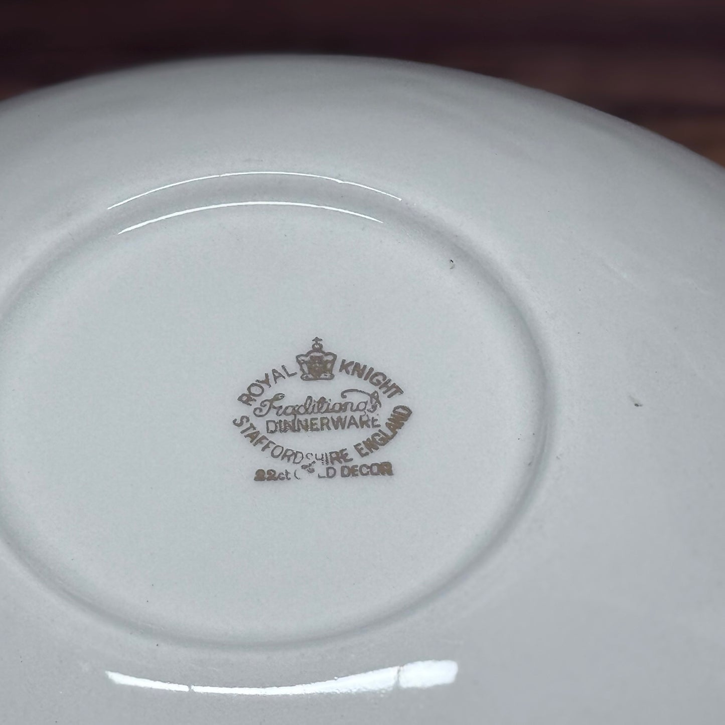 Royal Knight 'Traditional' 22ct Serving Bowl