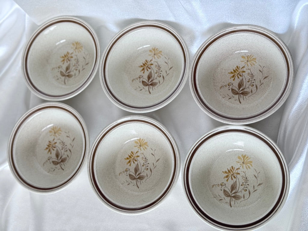 Royal Doulton 'Sandsprite' Bowls