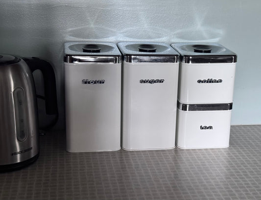 The Queen Line White Canister Set