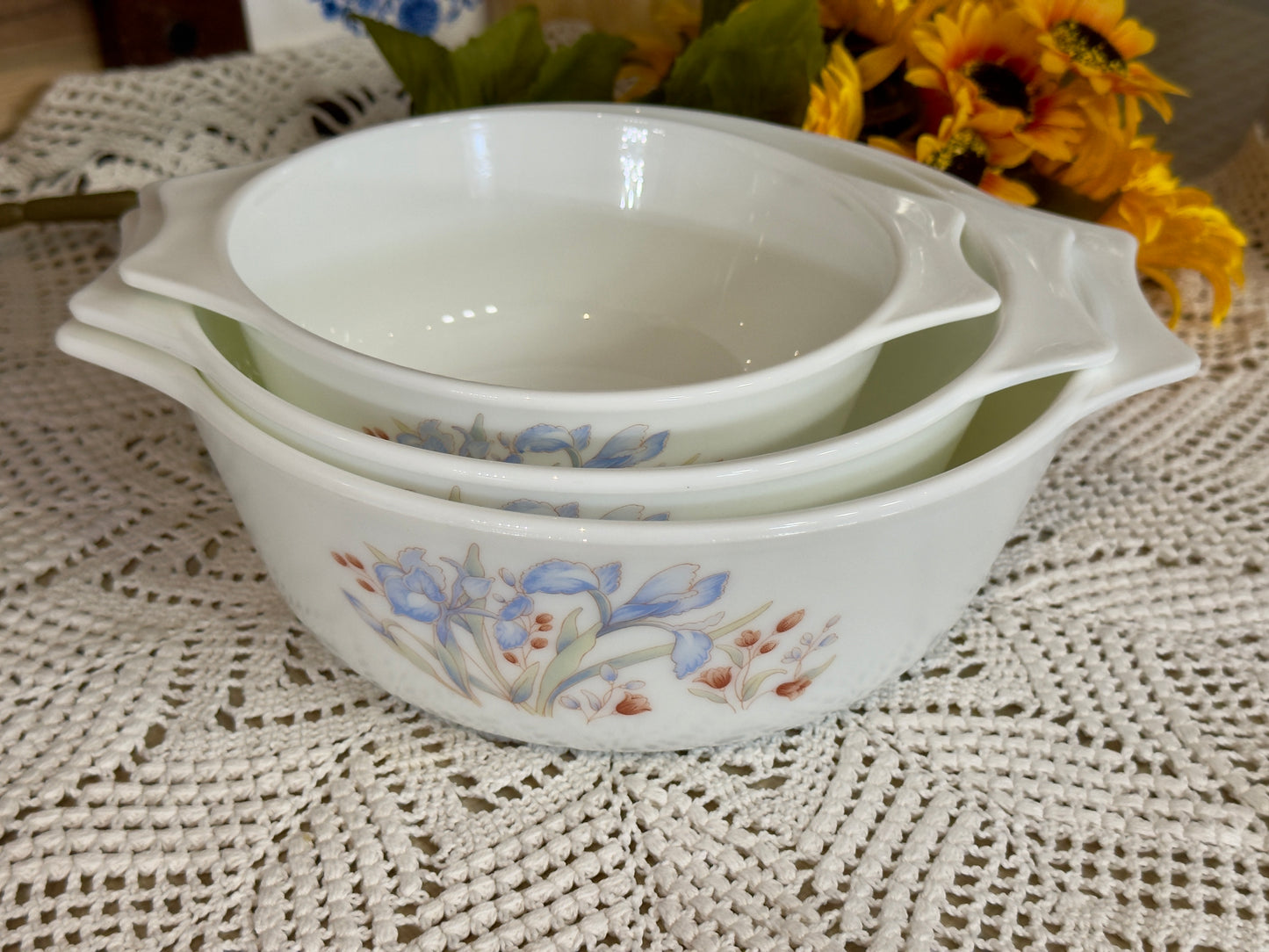 PYREX England "Blue Iris" Stacking Bowl/Casserole Set