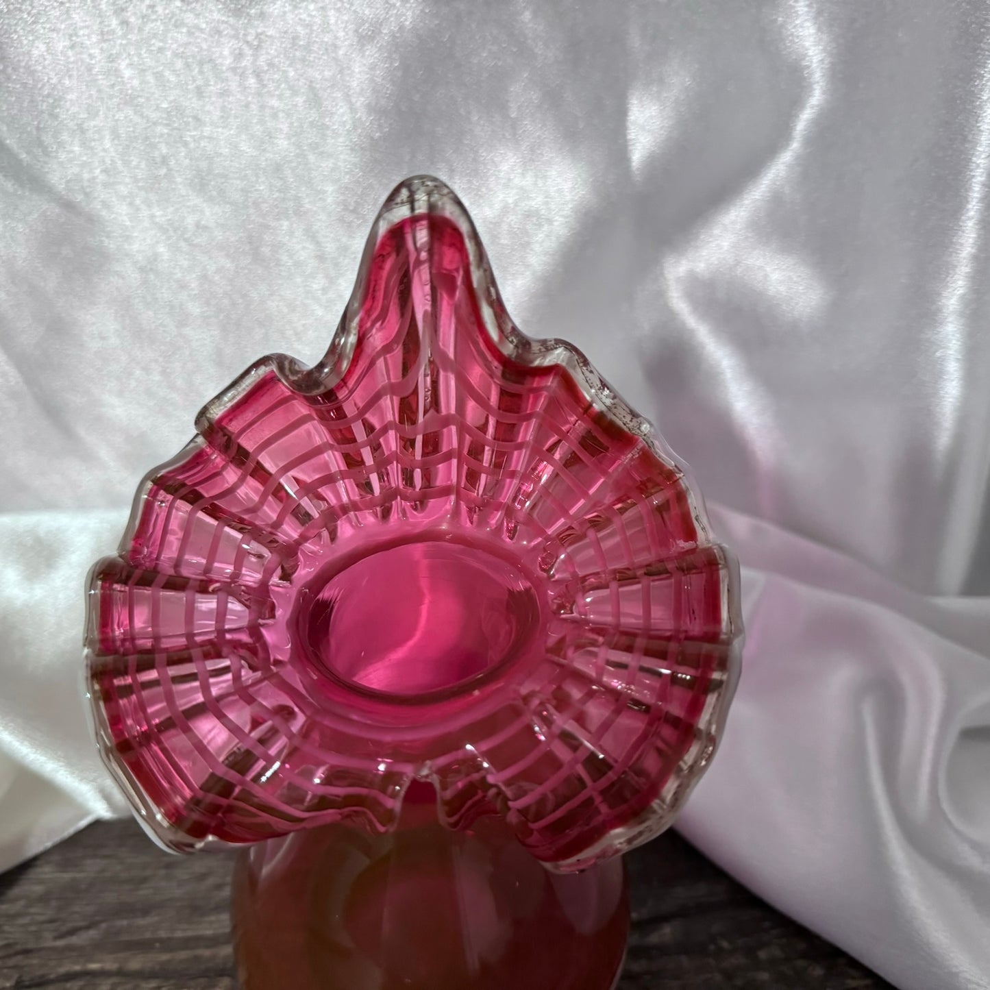 Fenton Tulip Cranberry Jack In The Pulpit Vase