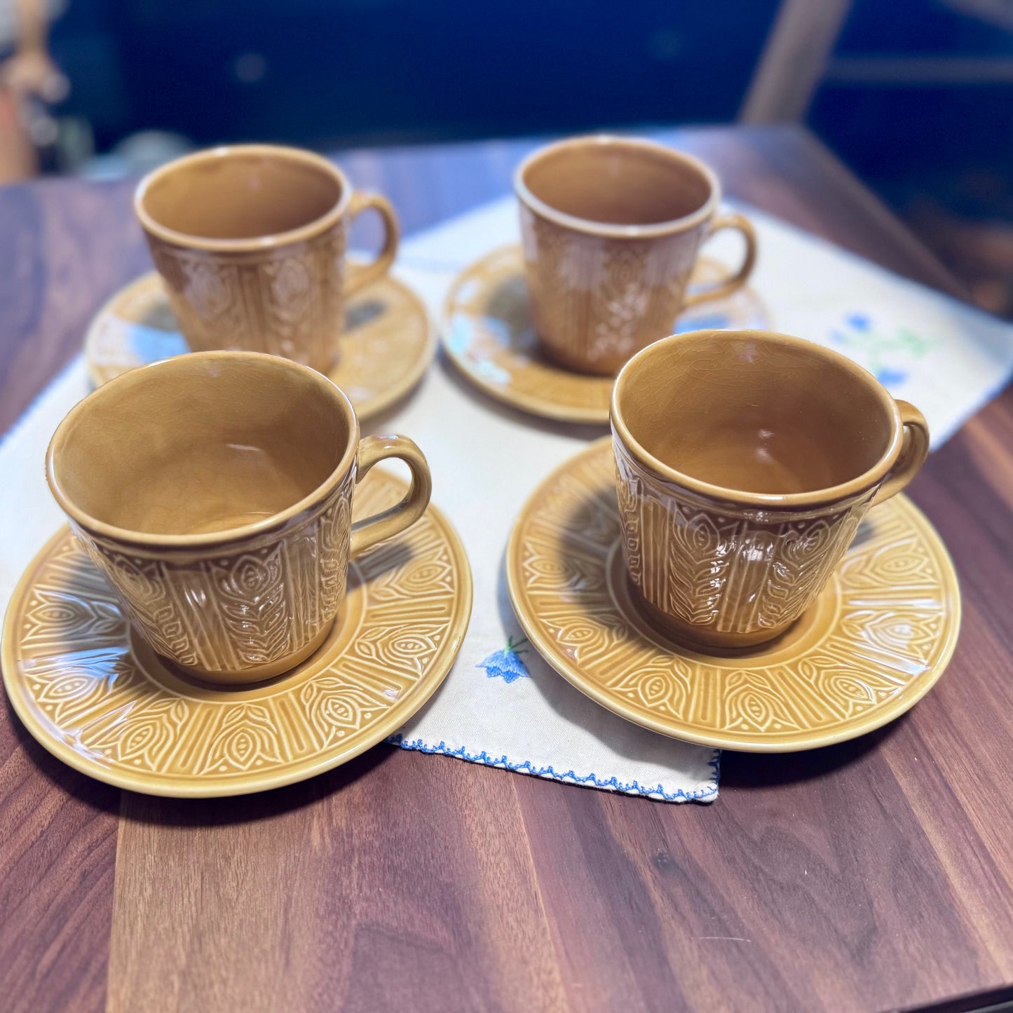 Tams England Harvest Gold Tulip Coffee Cups & Saucers