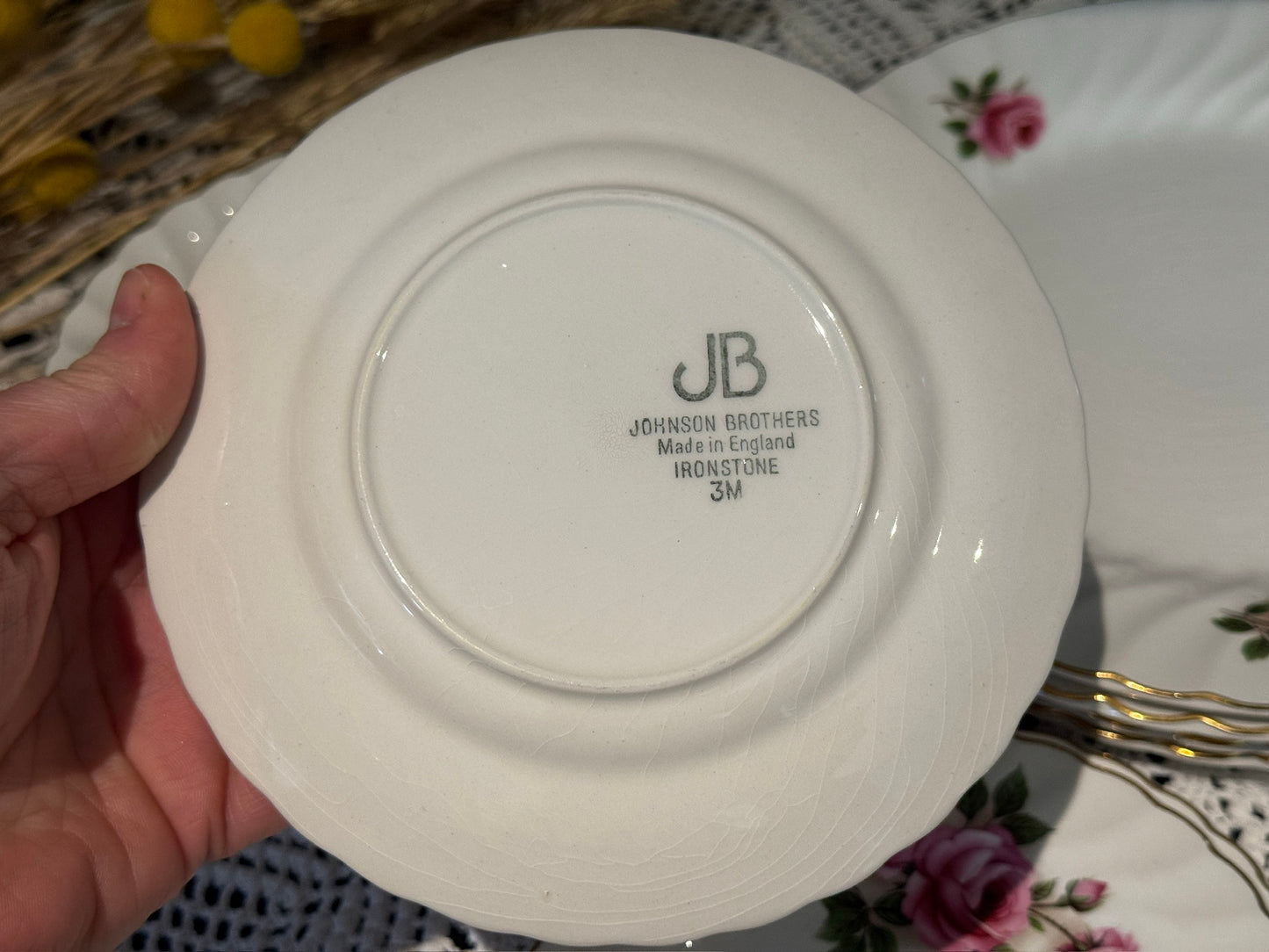 Johnson Brothers LYNMERE Dish Set