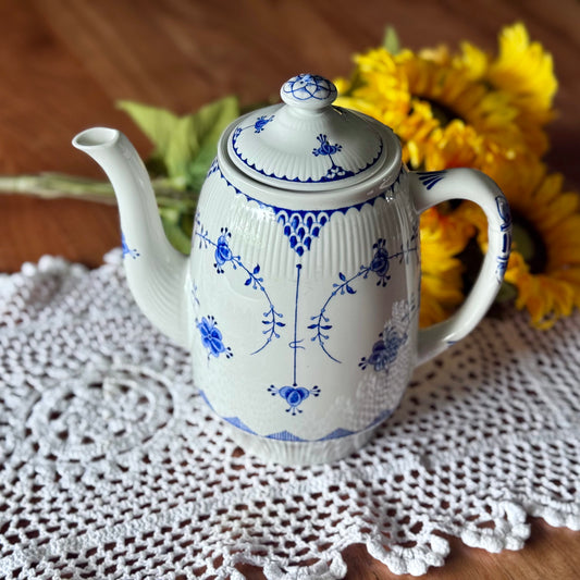 MASON'S Denmark Blue & White Ironstone Coffee/Teapot