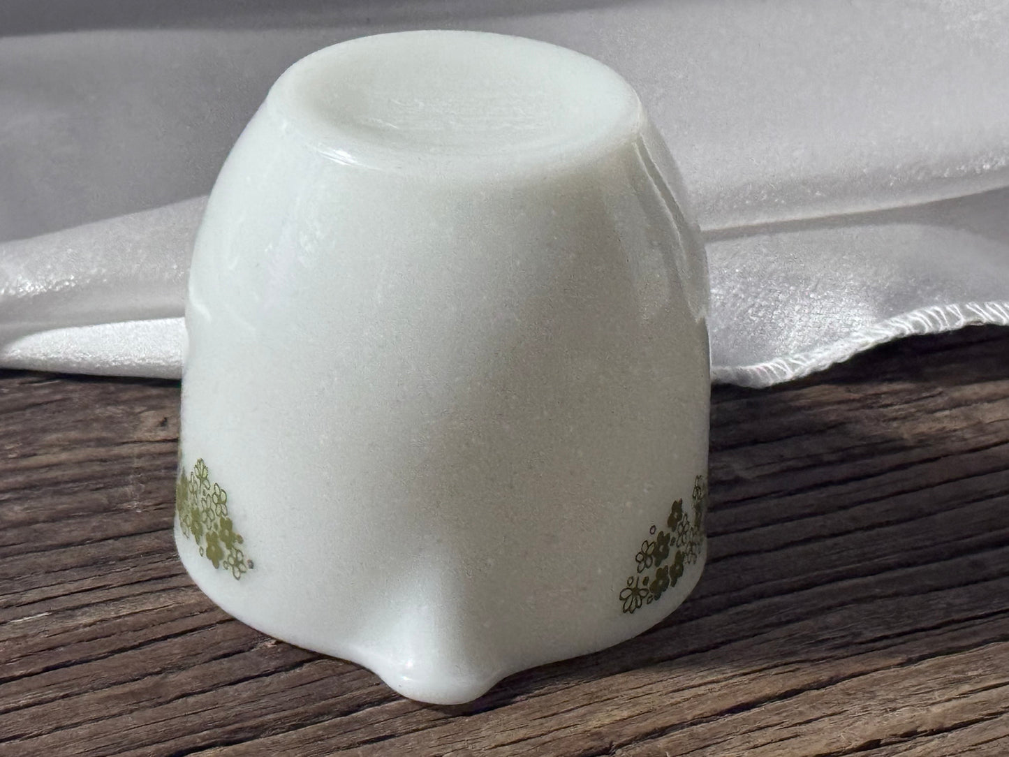 Pyrex 'Crazy Daisy Spring Blossom' Creamer