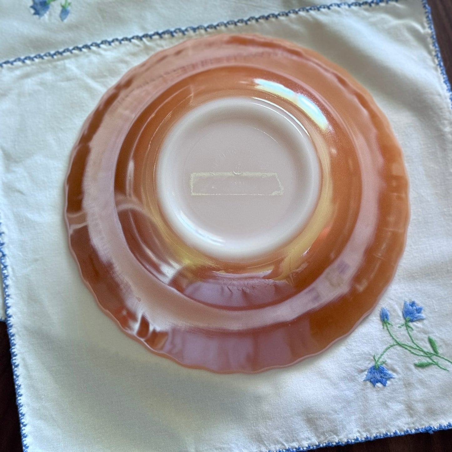 Anchor Hocking Petal Scalloped Bowl