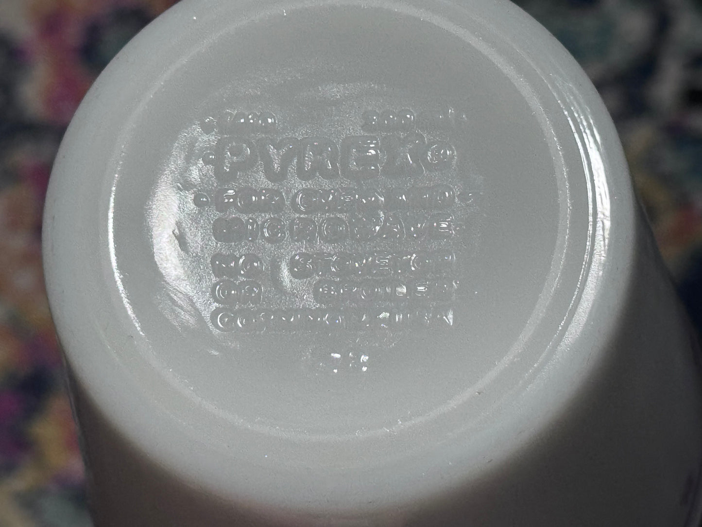 Pyrex 1410 Coffee/Tea Mug 'Burgundy Rose'