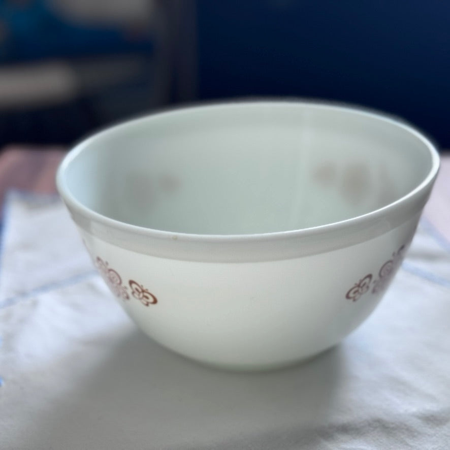Pyrex Butterfly Gold Mixing/Nesting Bowls