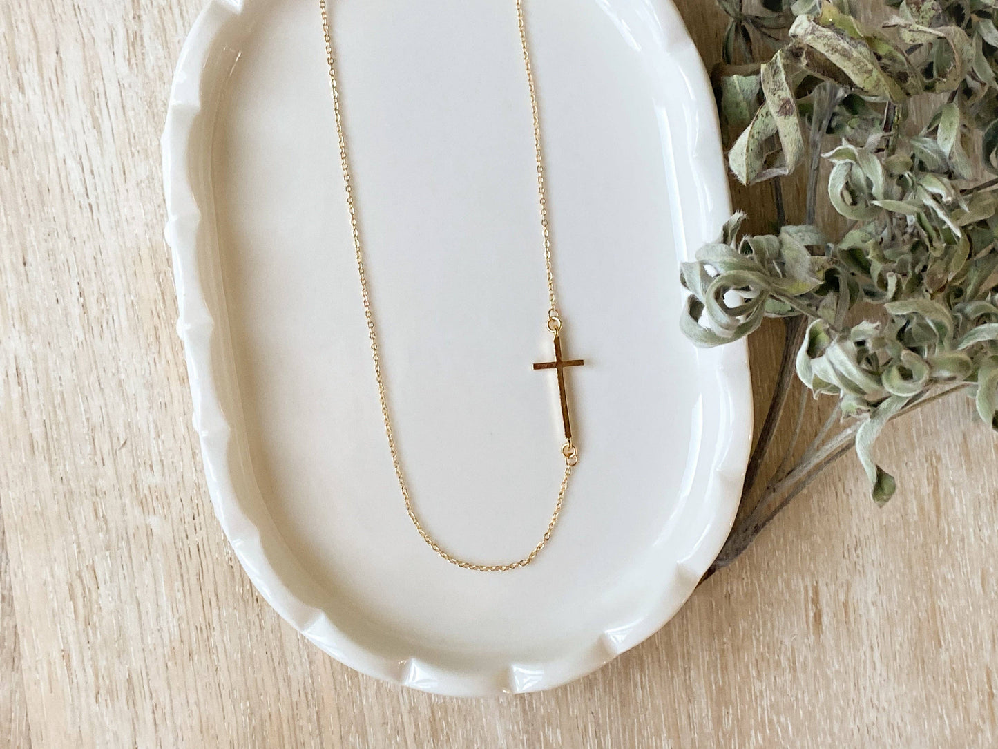 The Faith Necklace: Gold