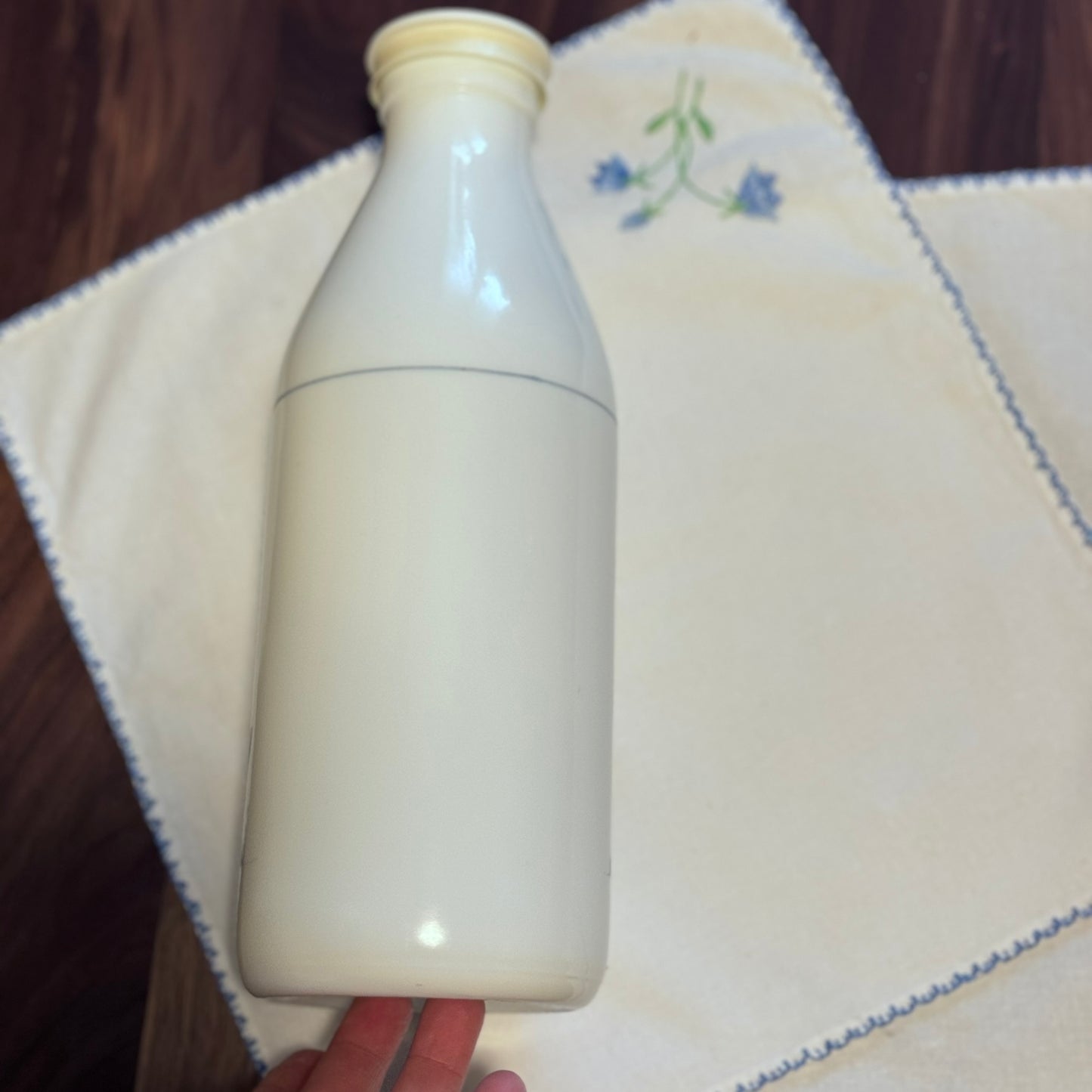Egizia Italy Geese Milk Glass Bottle