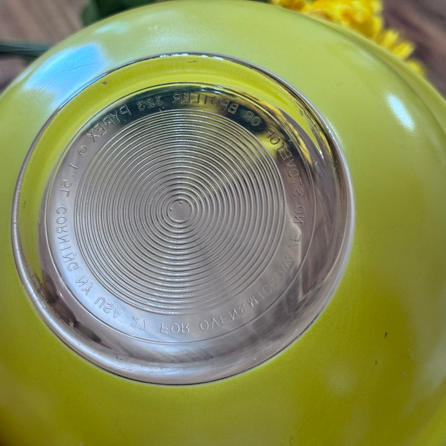Yellow Pyrex #323 Mixing Bowl