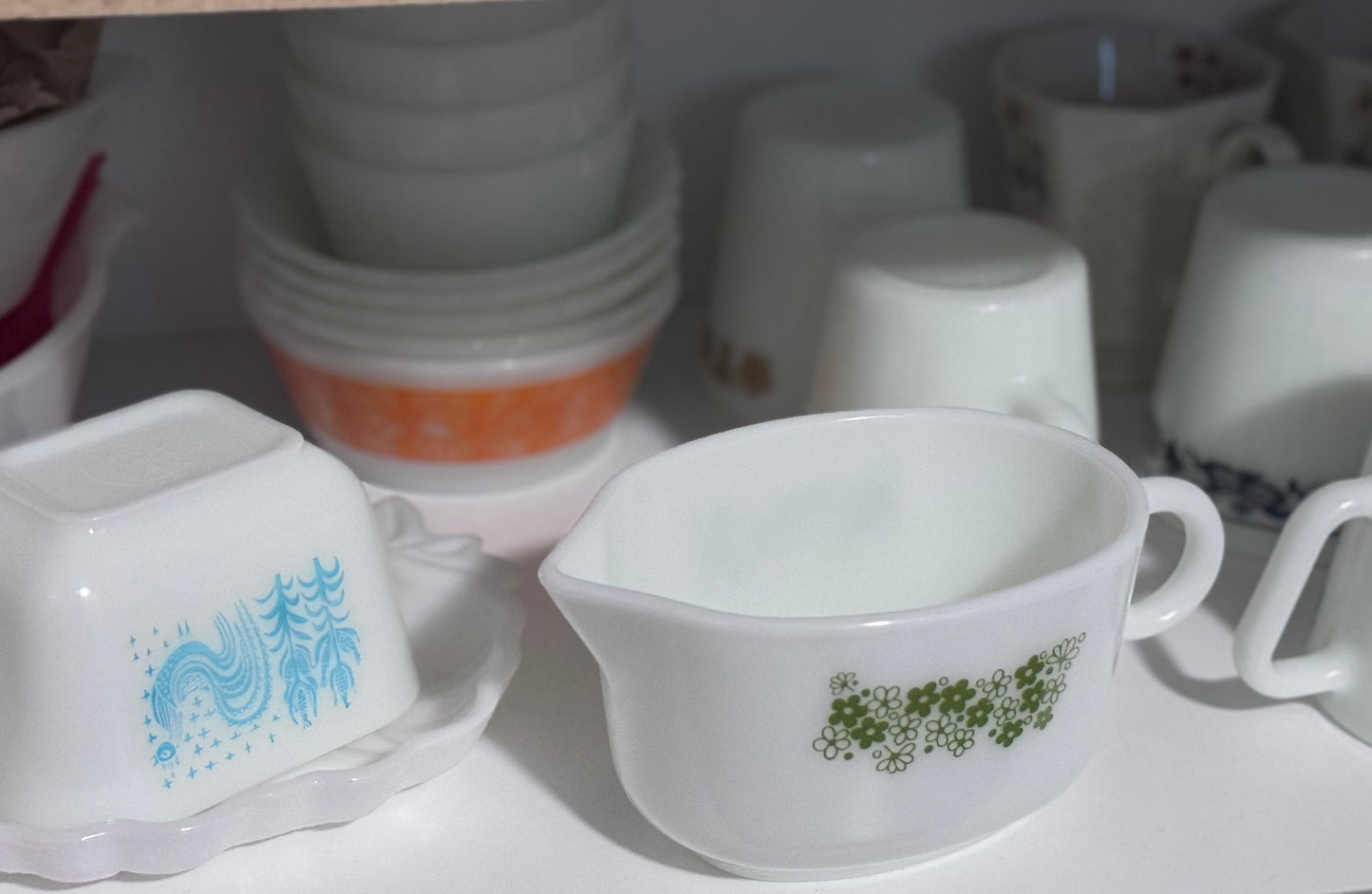 PYREX Green Spring Blossom Gravy Boat