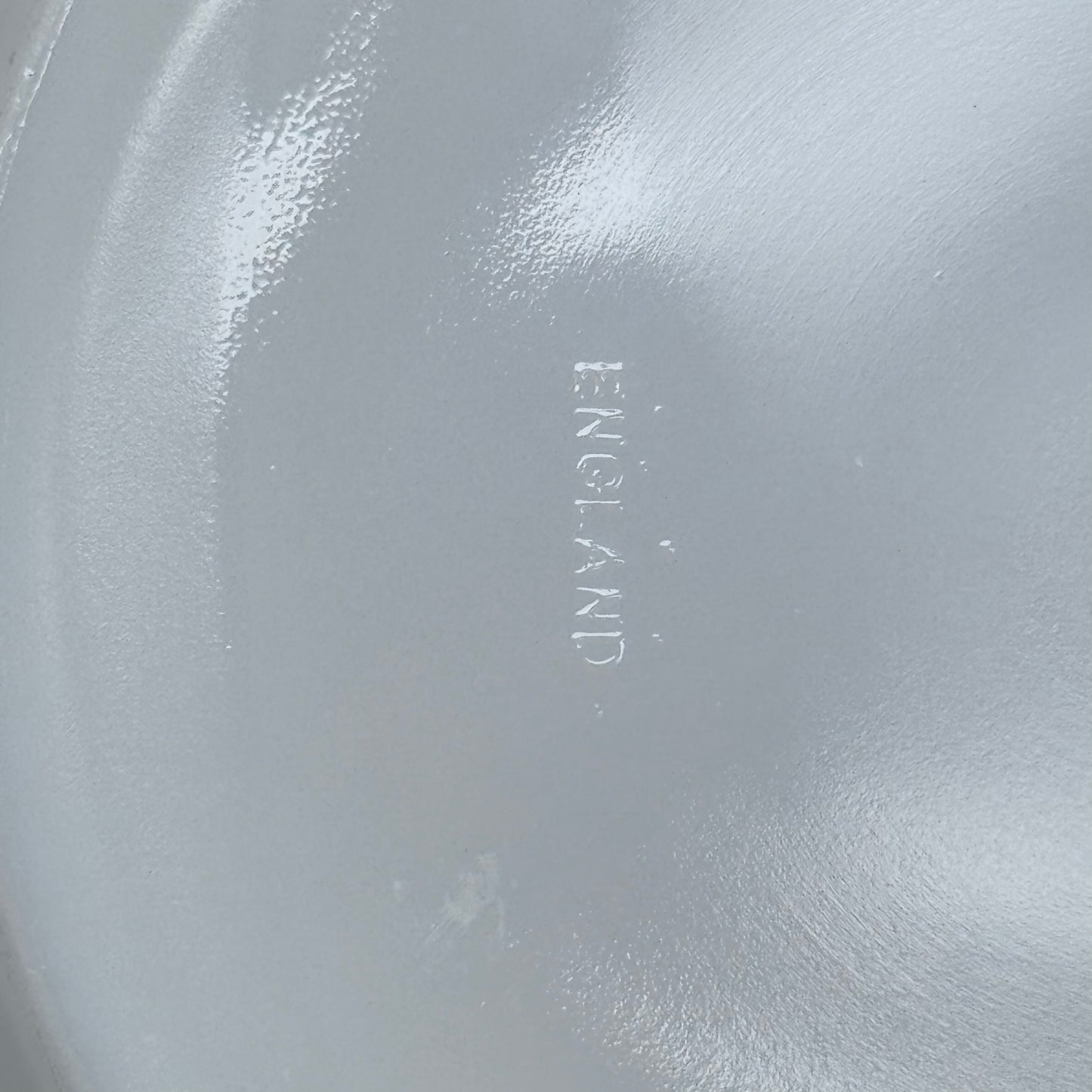 PYREX England Round 'Brown Floral Vine' Casserole Dish