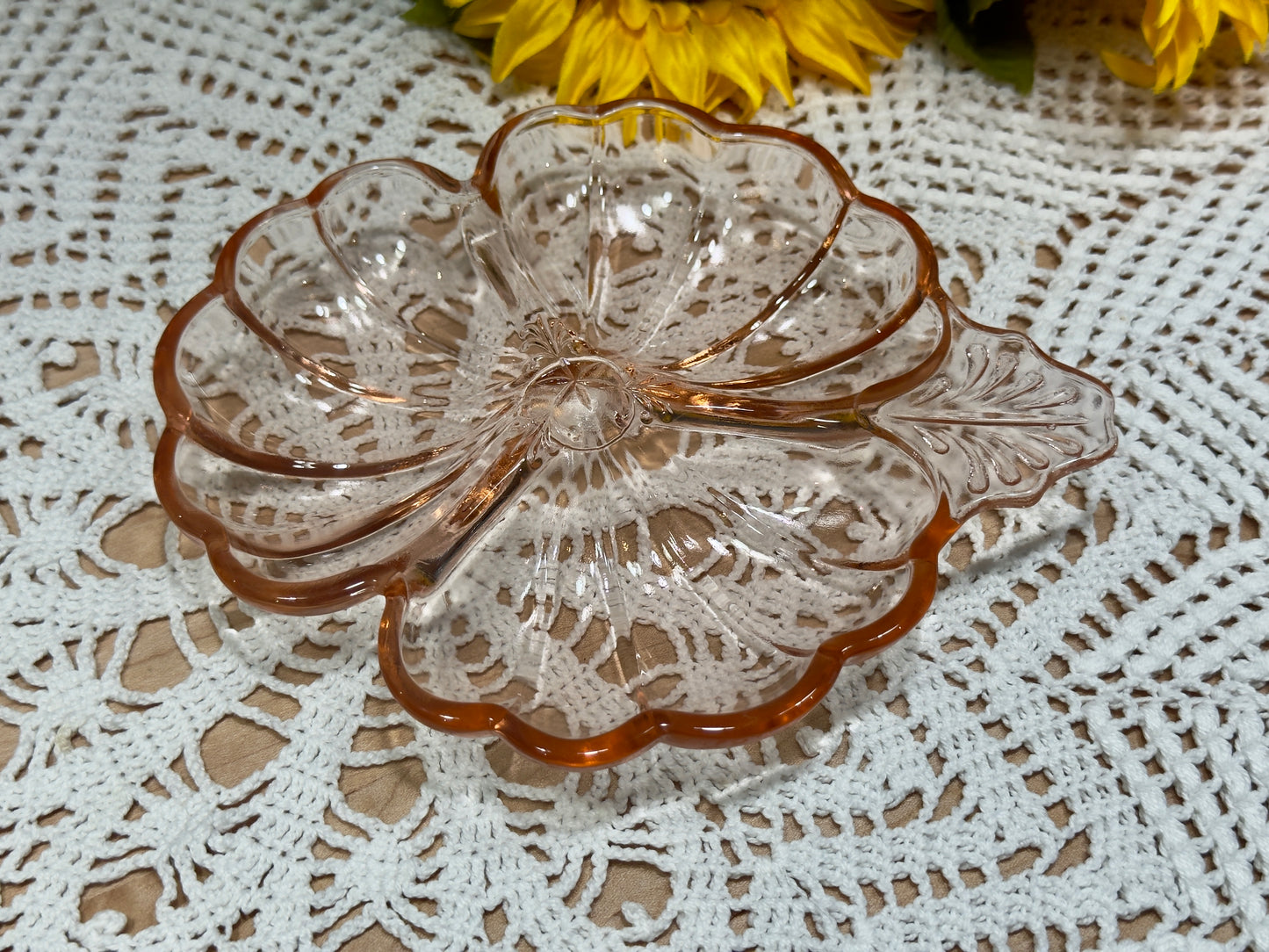 Jeannette 'Doric' Pink Depression Glass Clover Candy Dish