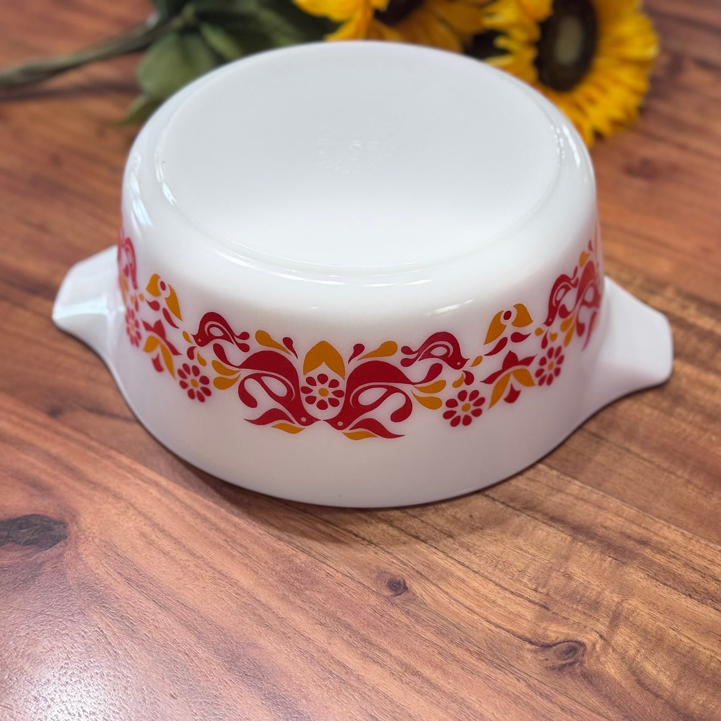 PYREX 'Friendship' 3 Piece Round Casserole With Lids