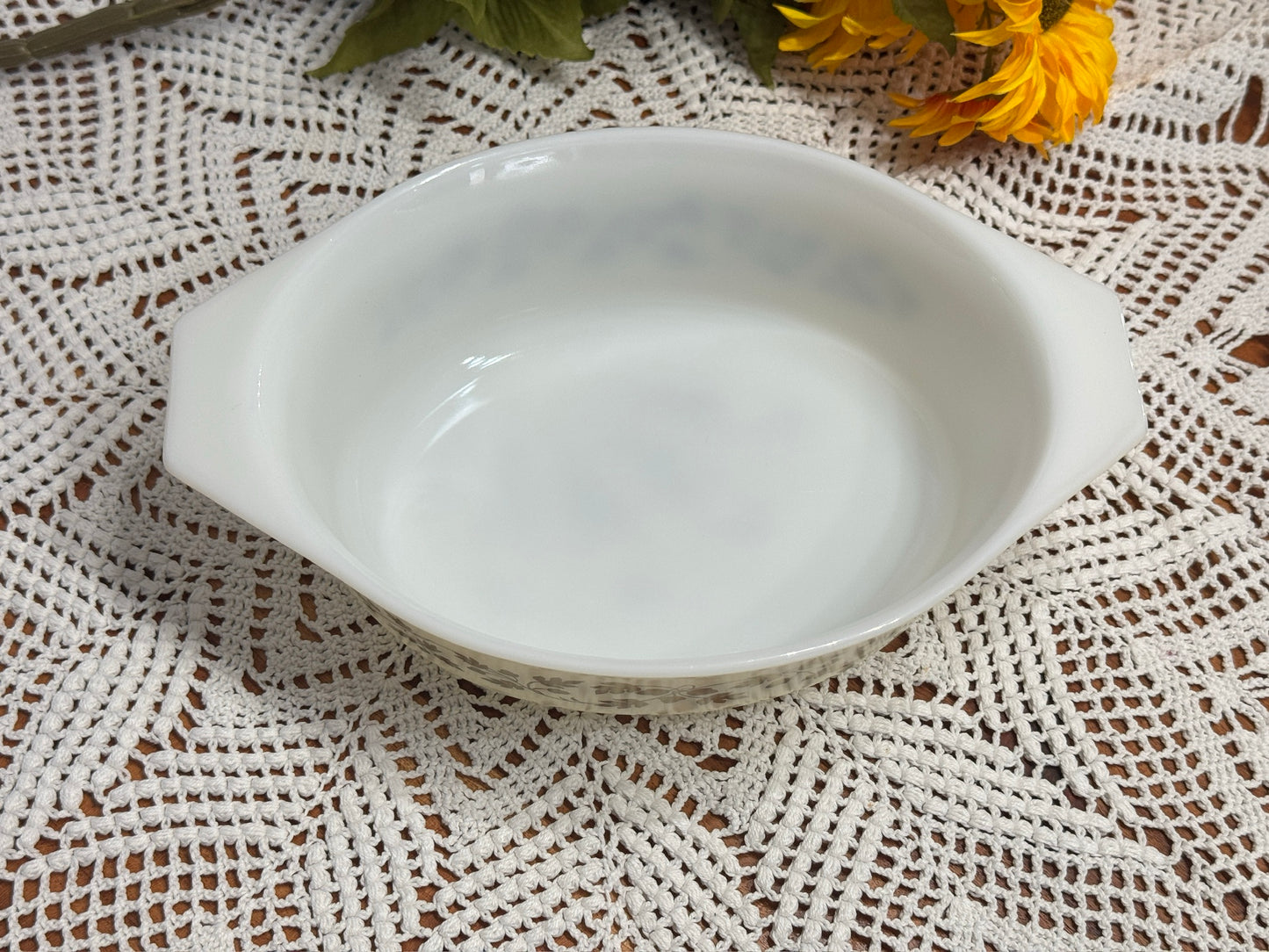 PYREX 043 Golden Acorn Oval Casserole Dish