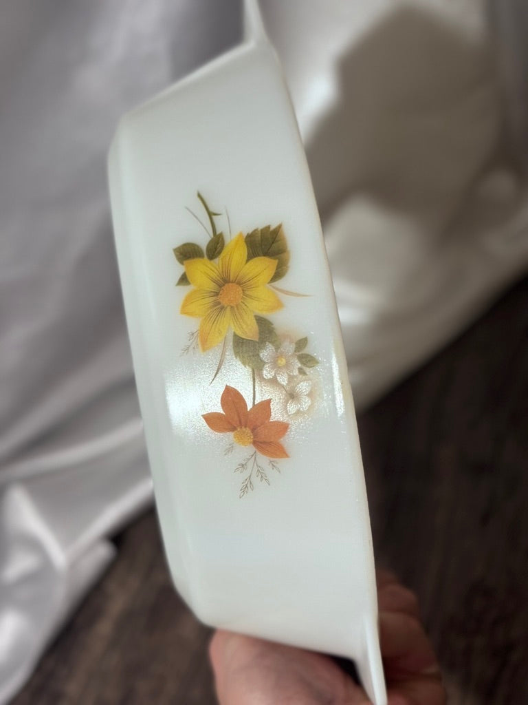 "Autumn Glory" Pyrex England Casserole Dish with Lid