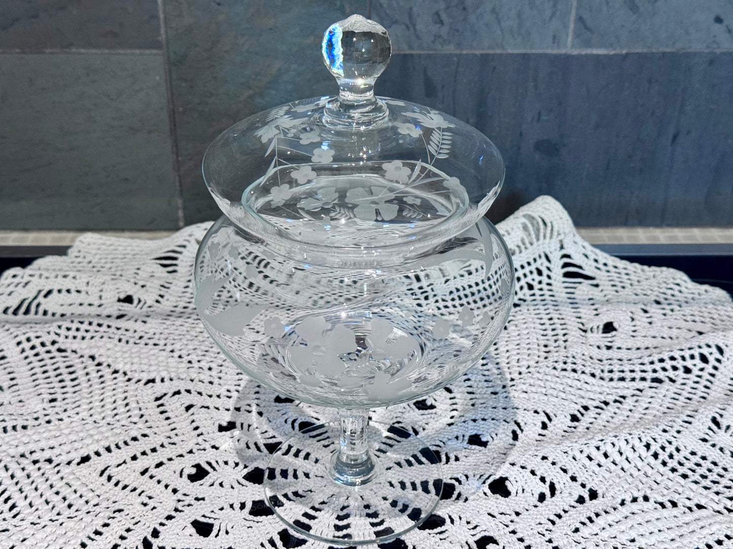 Etched Floral 'Caroline' Lidded Crystal Glass Pedestal Candy Dish