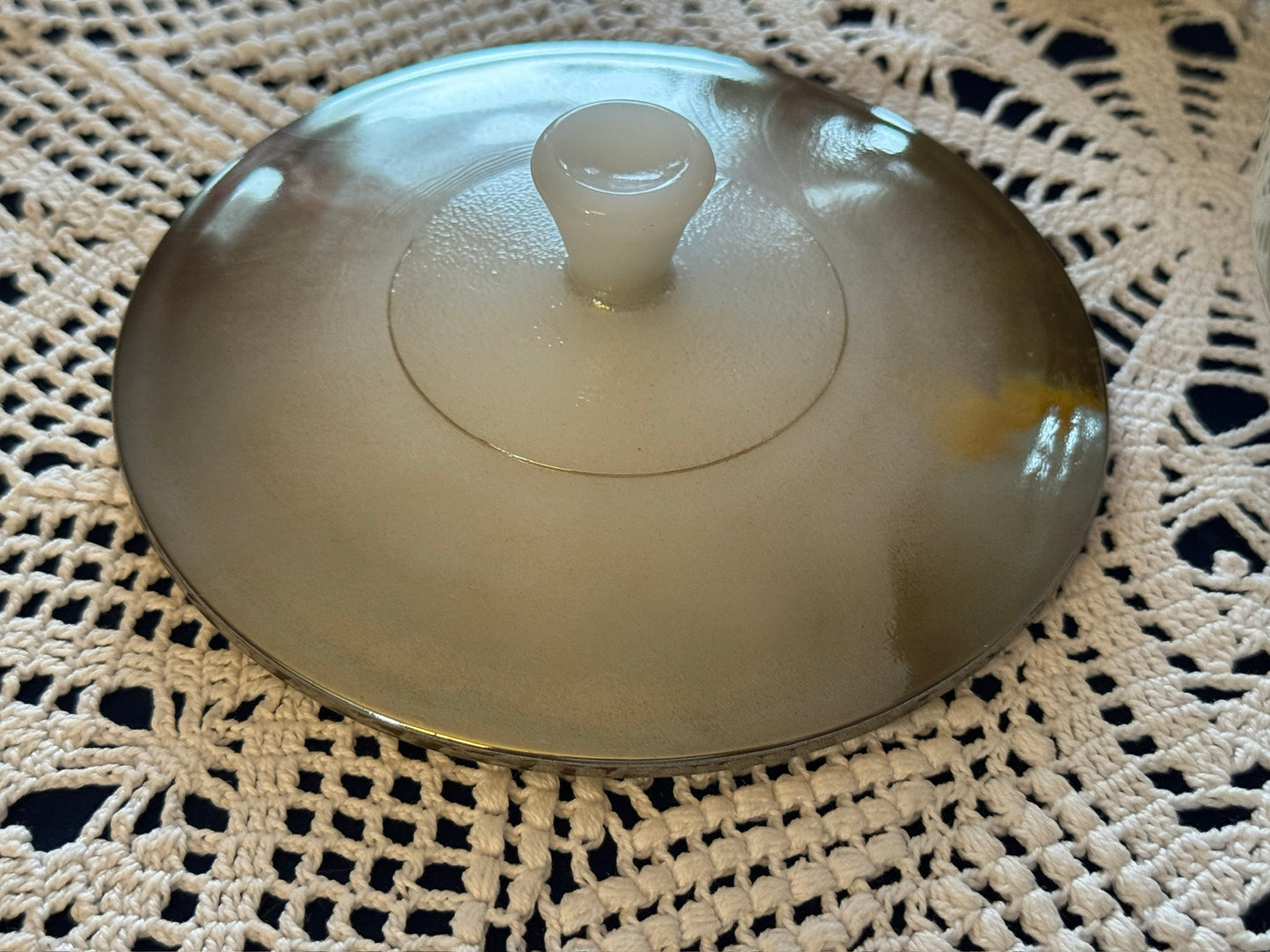 Federal Mesa Moss Milk Glass Grease/Casserole Dish