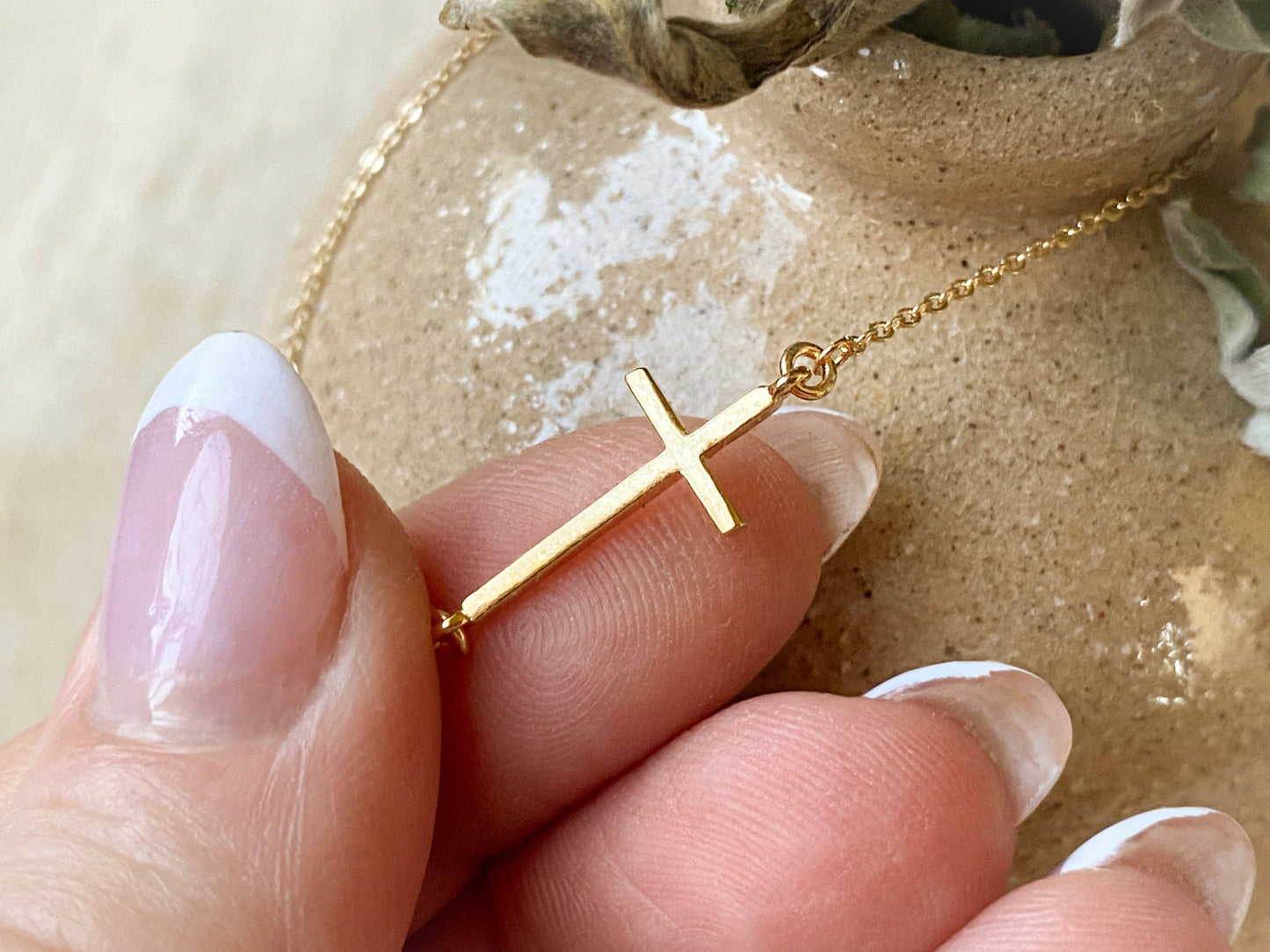 The Faith Necklace: Gold
