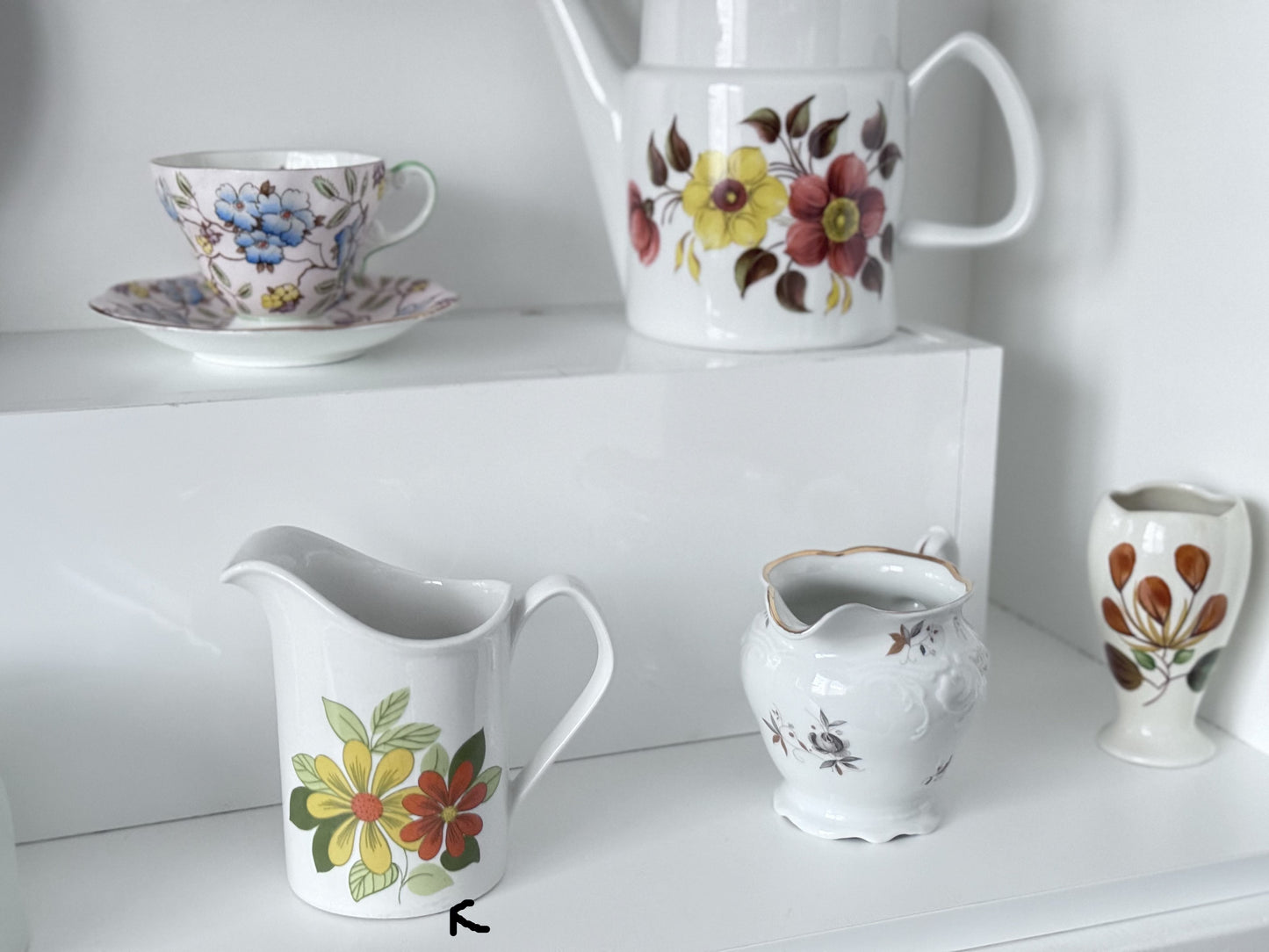 Johnson Bros.Creamer
