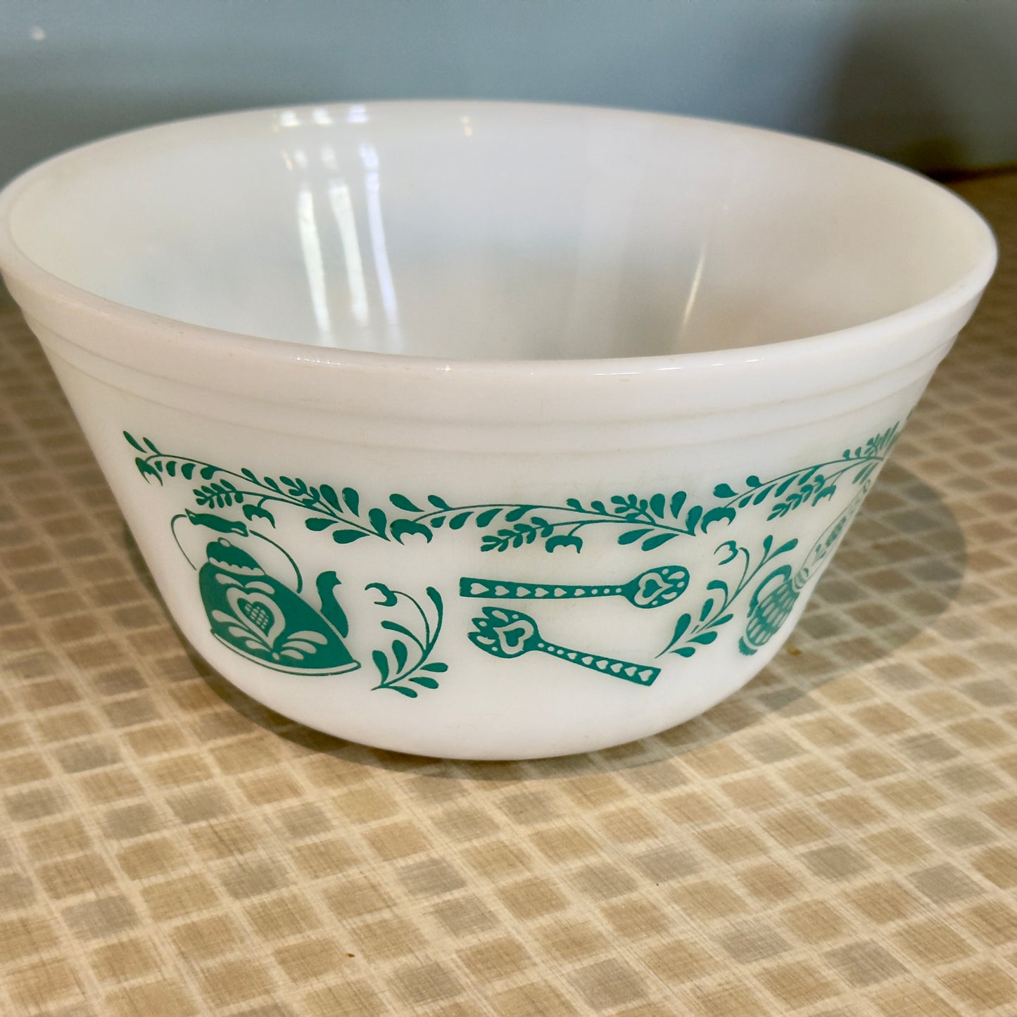 Federal Glass 'American Homestead/Scandinavian Kitchen' 8" Mixing Bowl