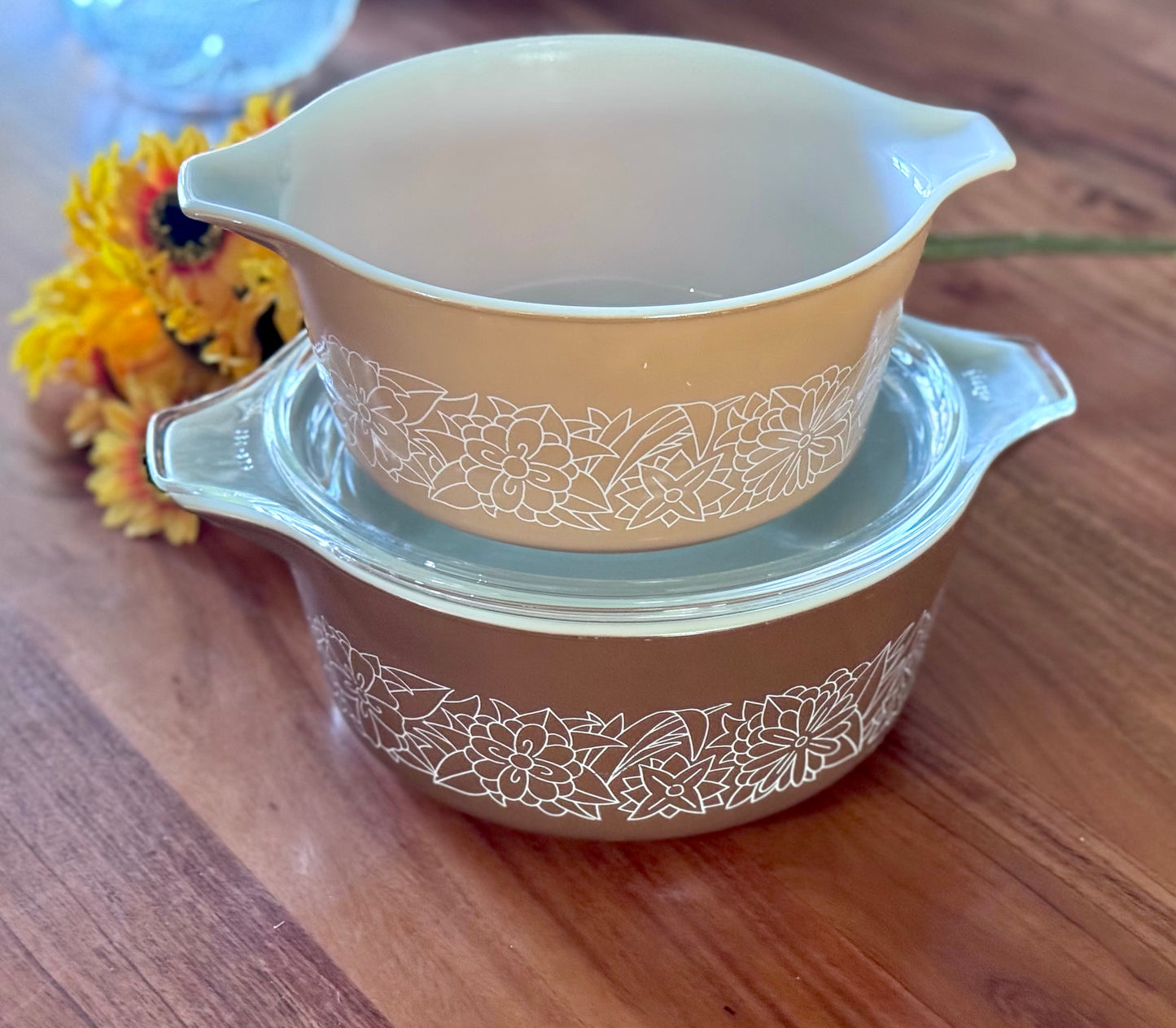 Pyrex 474-B Woodland Round Cassserole