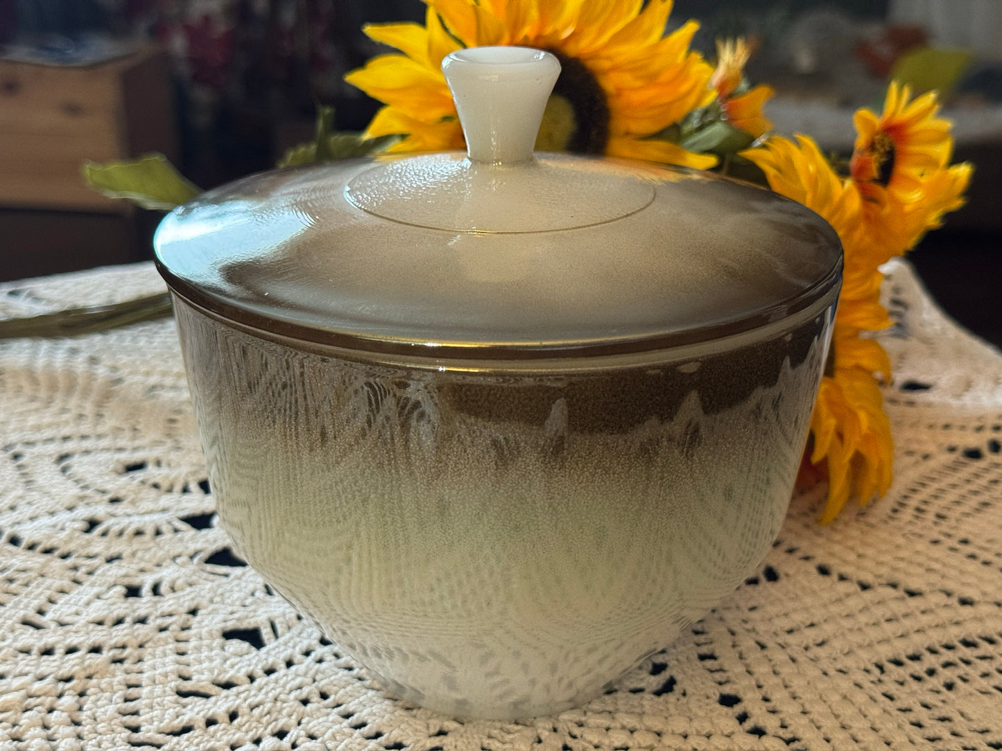 Federal Mesa Moss Milk Glass Grease/Casserole Dish