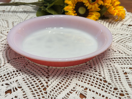 PYREX Flamingo Pink 209 Pie Plate
