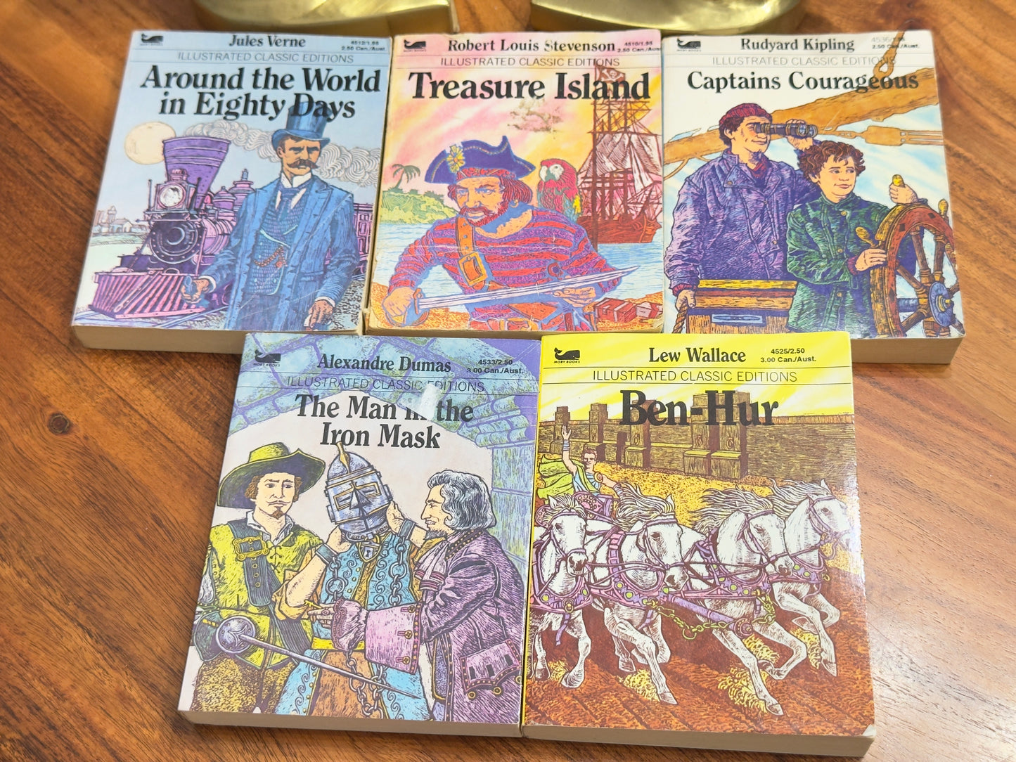 Moby Book Set of 5 Illustrated Classic Editions