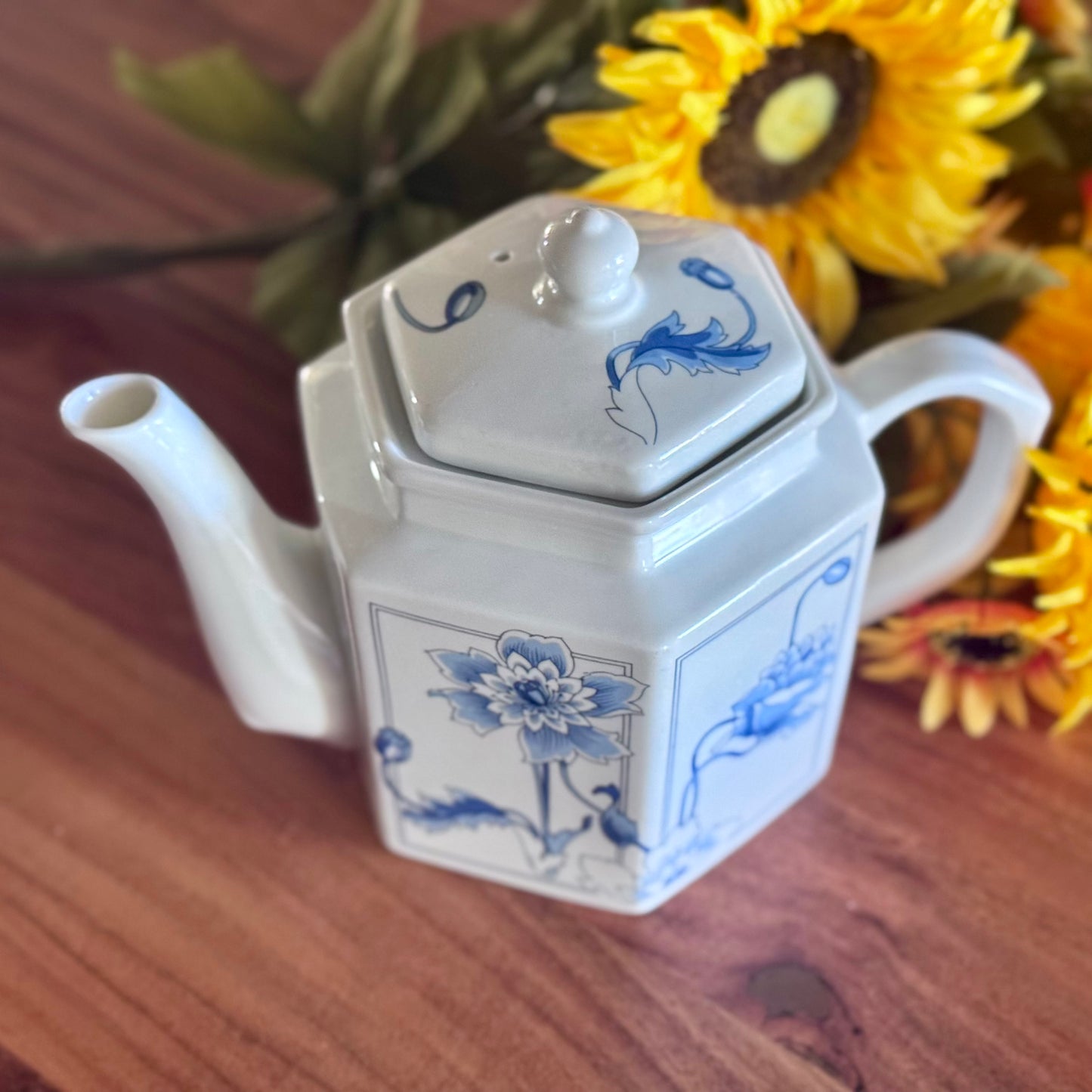 Blue & White 'Toscany' Floral Teapot