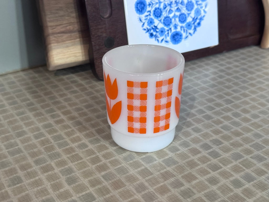 Termocrisa Milk Glass Orange Tulip & Gingham Mug