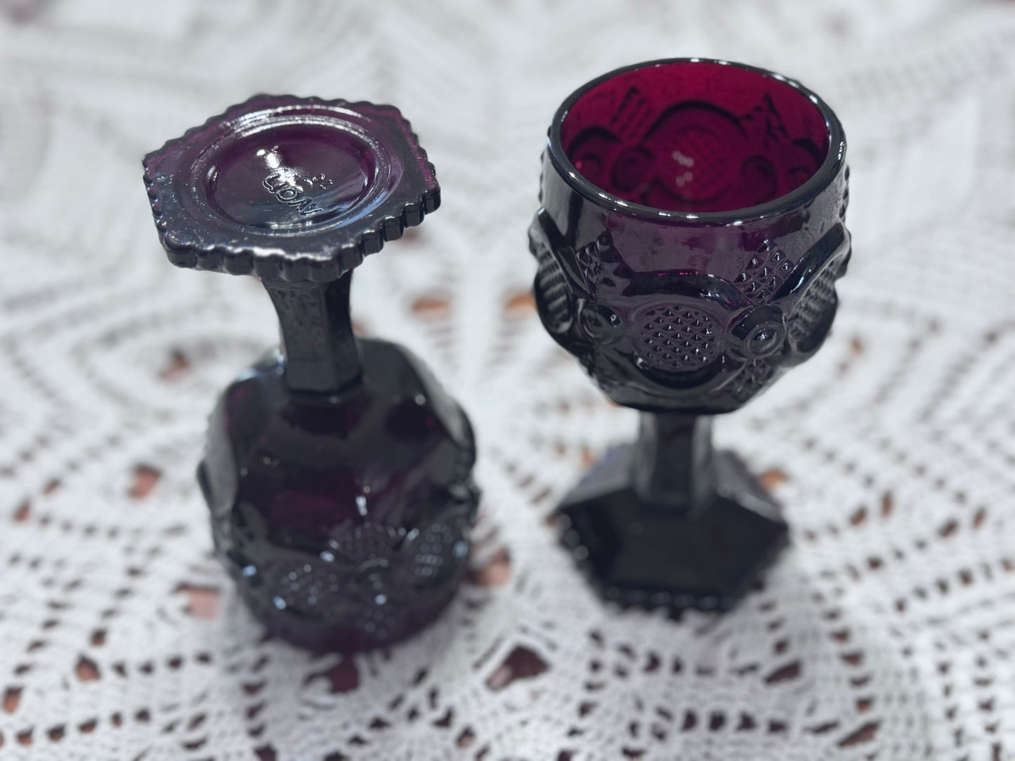 Avon 1876 Cape Cod Collection Wine Goblets