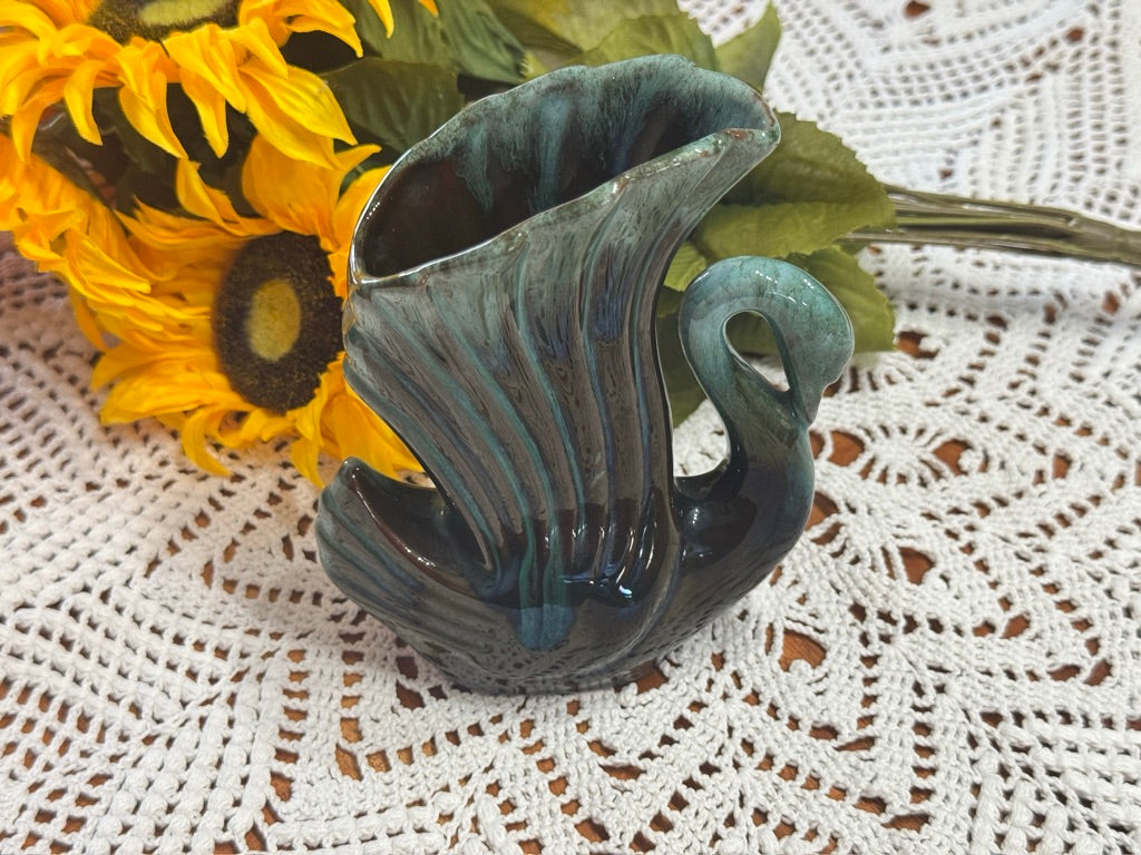 Blue Mountain Pottery (BMP) Swan Vase