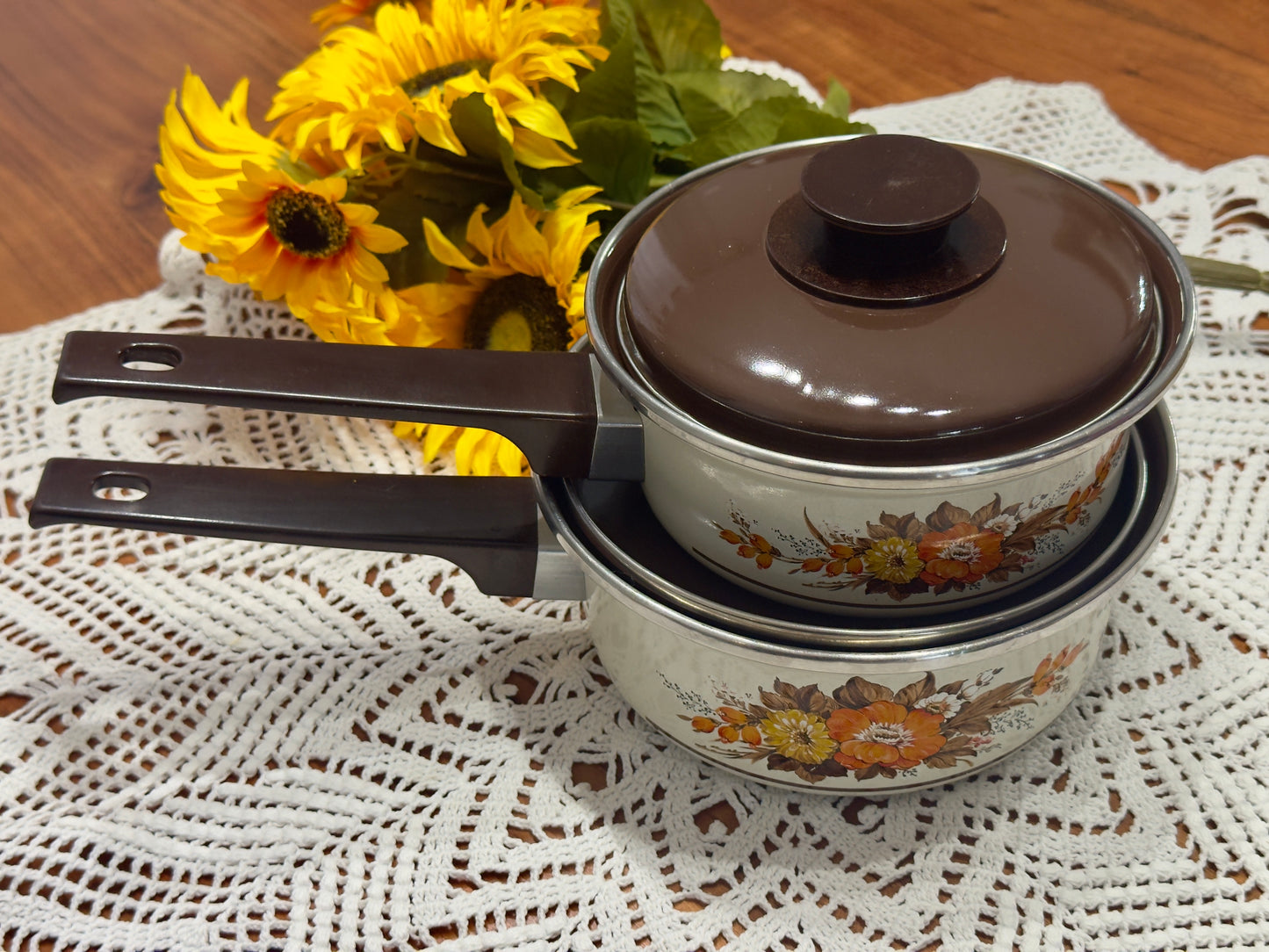 Vintage Floral Enamel Pot Set