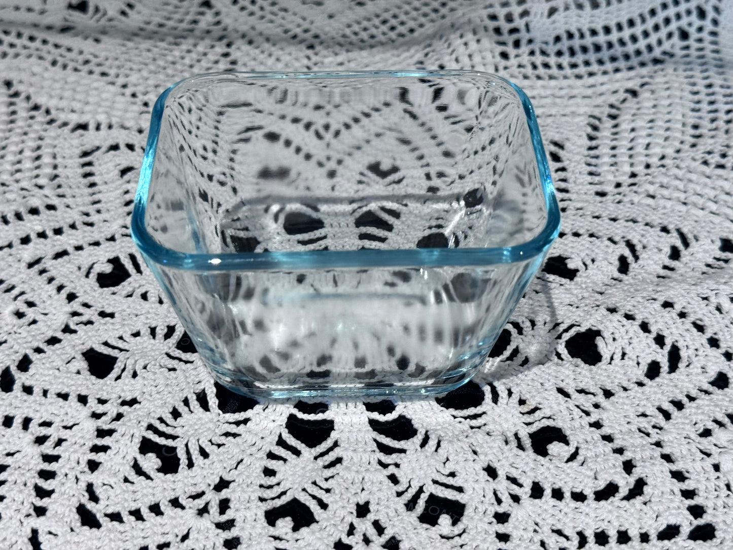 Pyrex Clear Blue Tinted 450 ml Refrigerator Dish