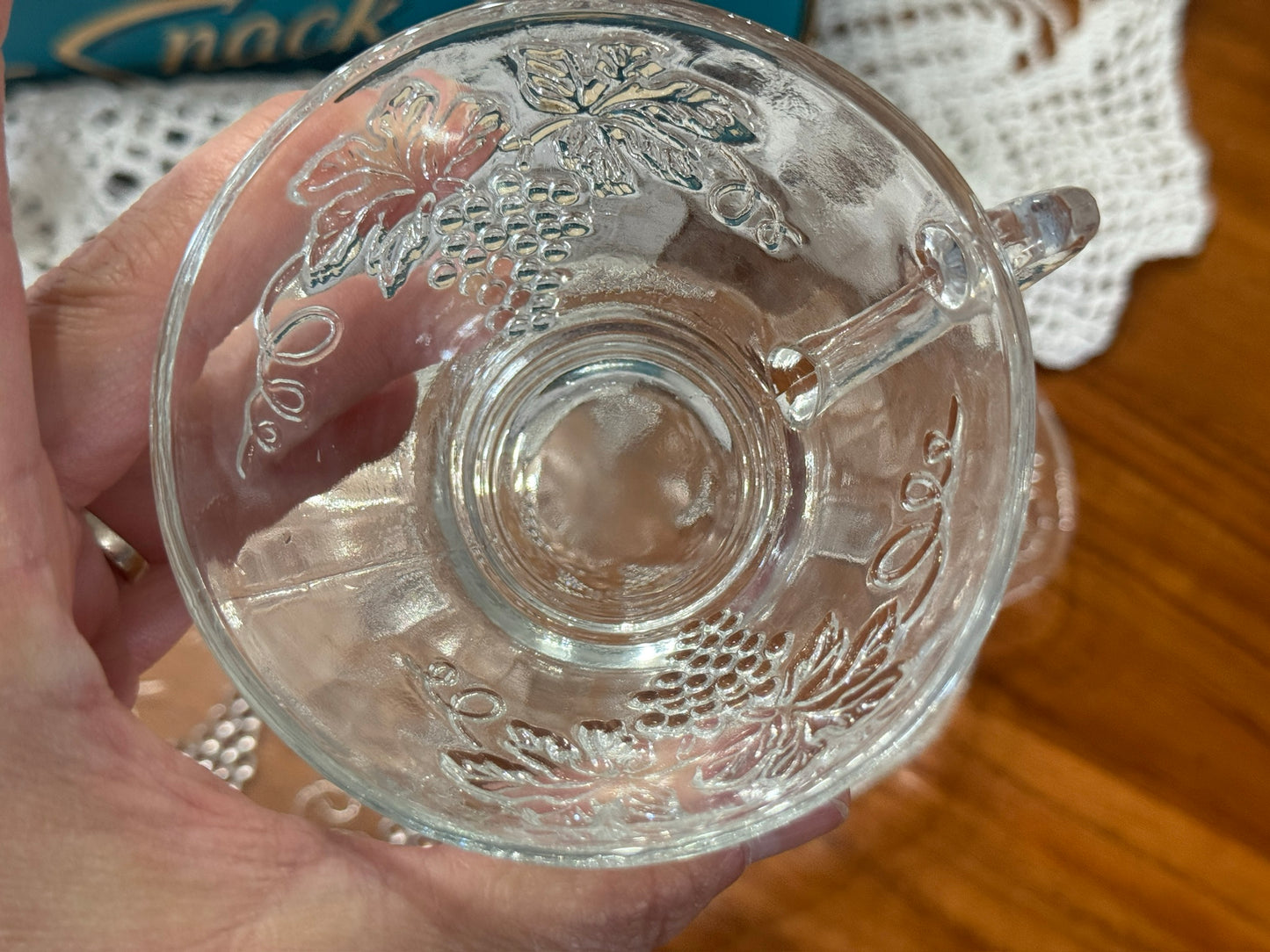 Anchor Hocking 8 Piece Serva-Snack Set