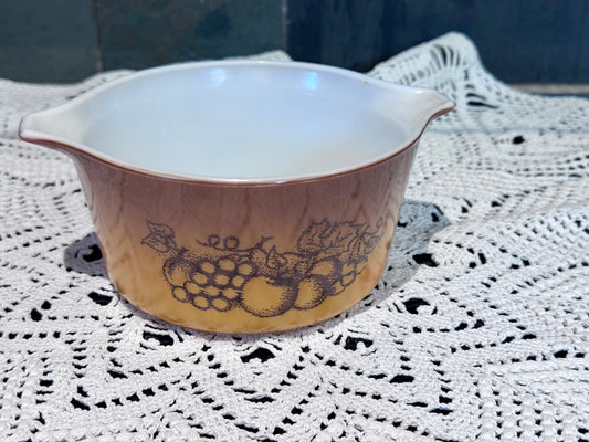 PYREX 'Old Orchard' 473 - 1 QT Casserole Dish