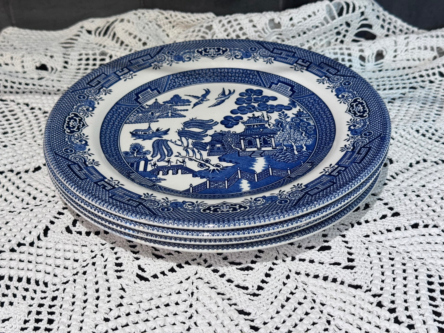 Blue 'Willow' Dinner Plates