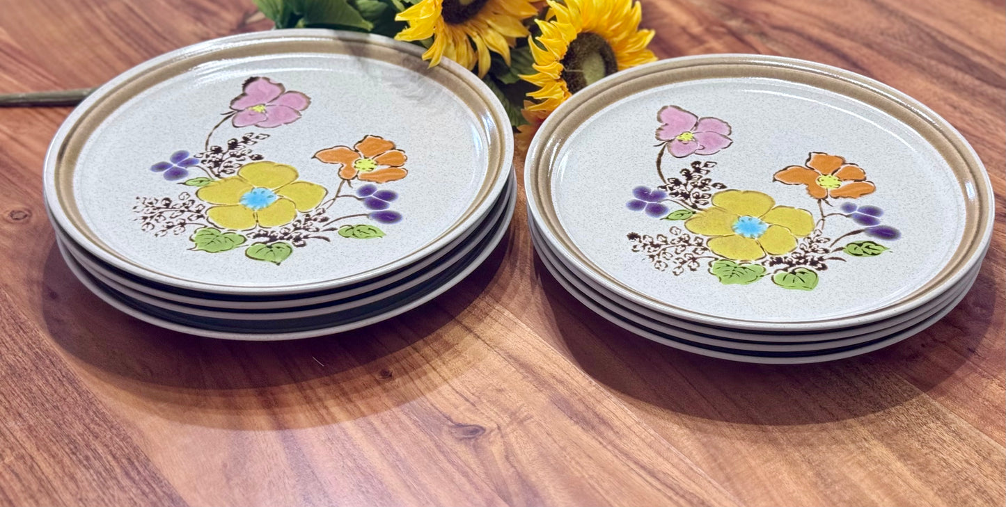 Premiere Country Manor 'Summerglow' Dinner Plates